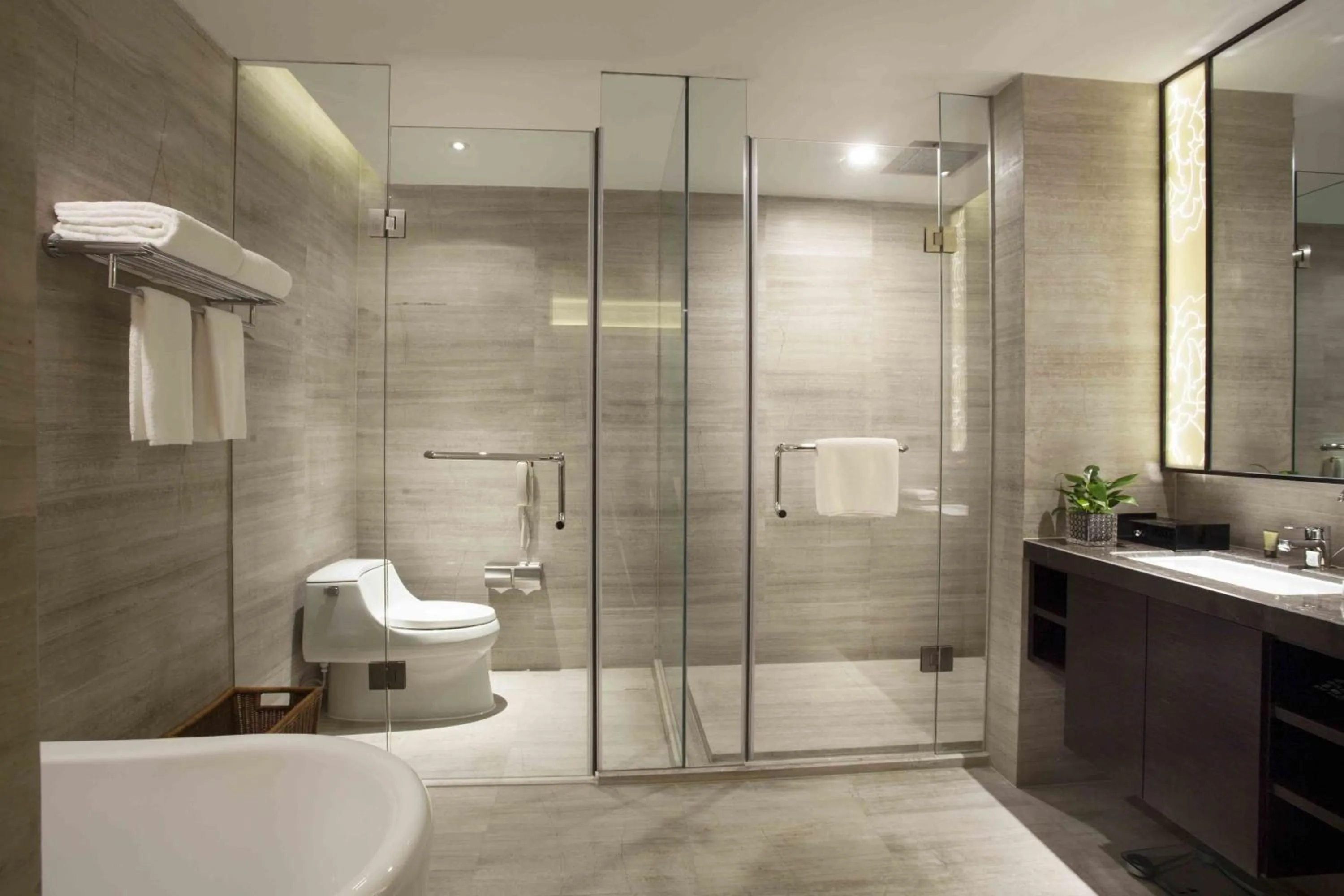 Ramada Plaza by Wyndham Xi'an South