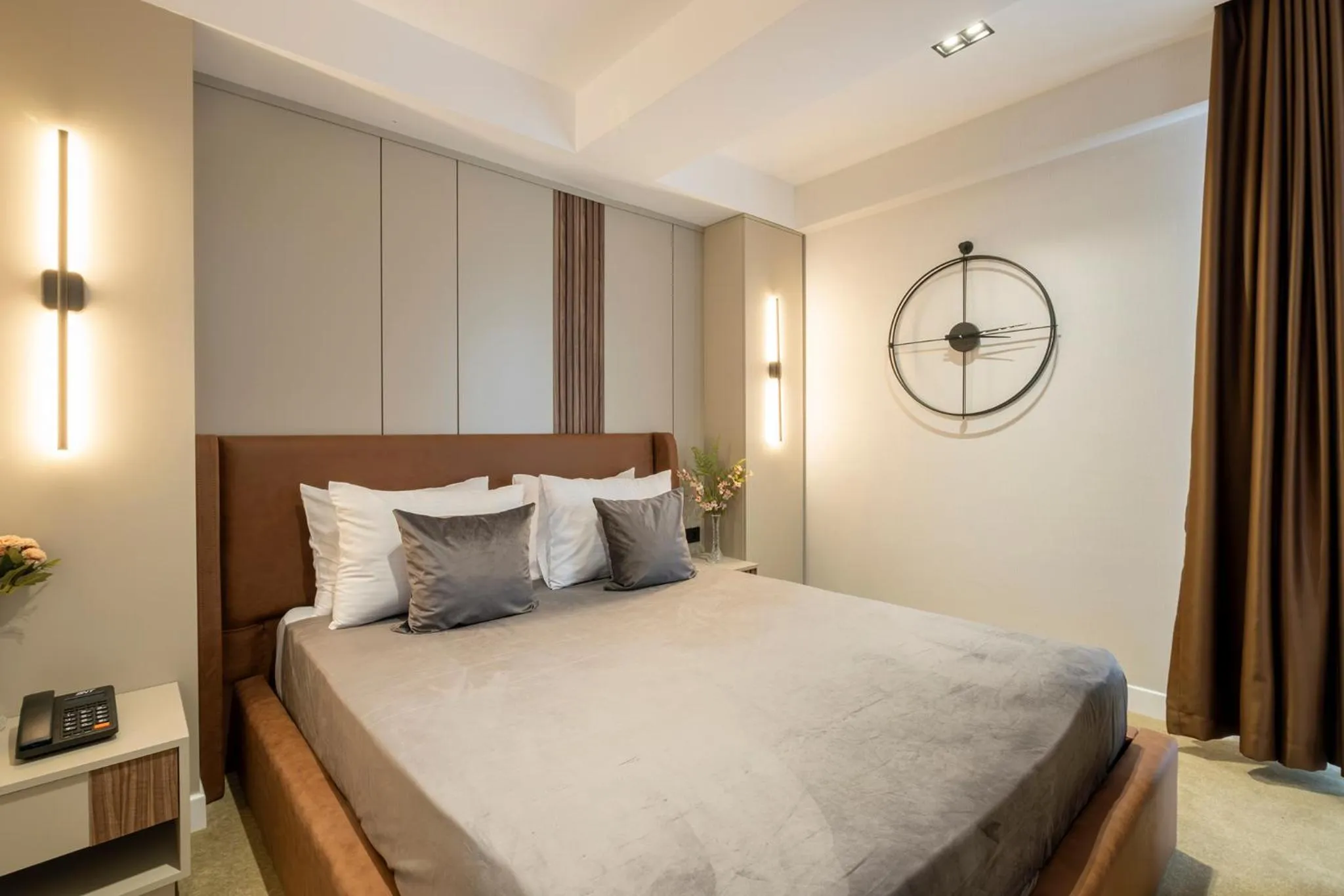 Bed in Euphrates Hotel Bursa