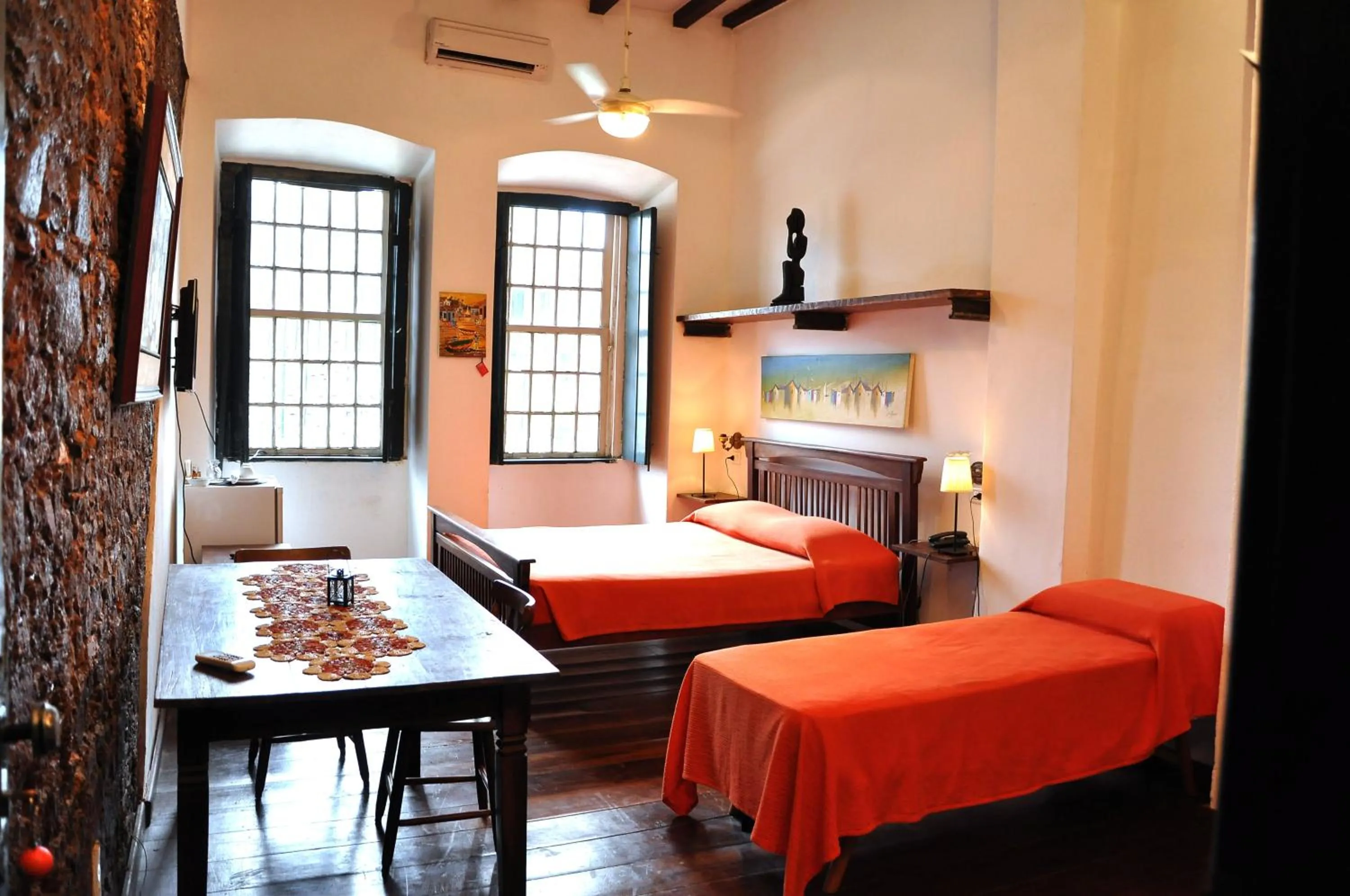 Bed in Studio do Carmo Galeria de Artes e Pousada