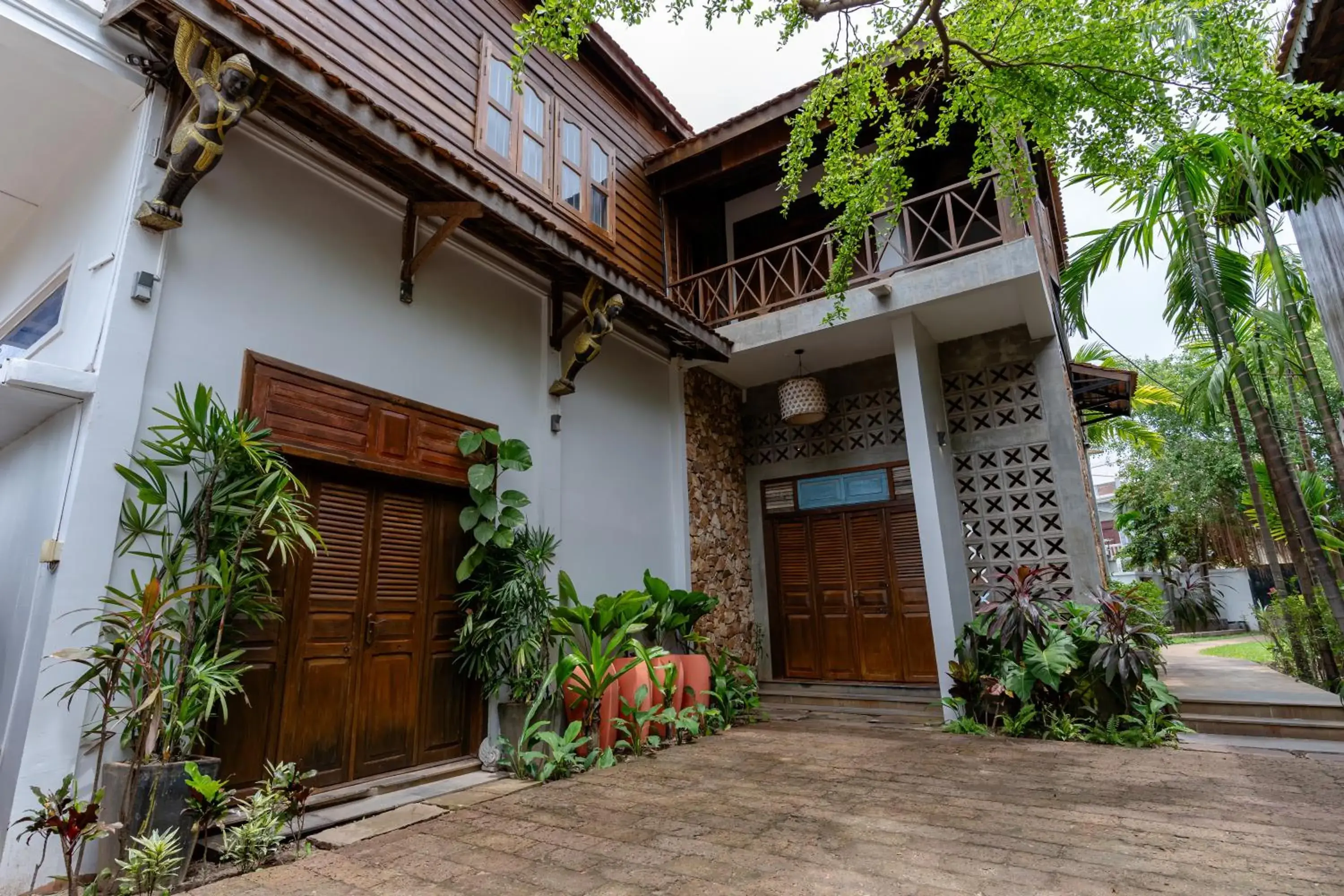 Luxurious Antique Home with Swimming Pool in Villa Isann Luxurious Antique Home with Swimming Pool in Villa Isann