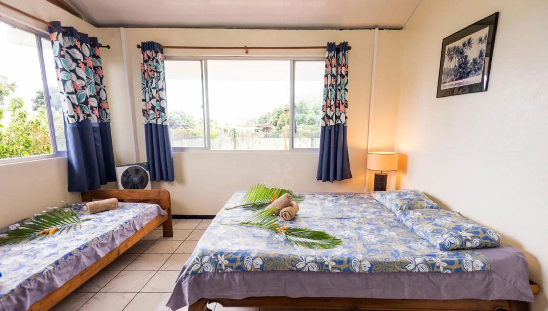 People, Bed in Pension TE MITI - PLAGE-BEACH 200m - Mahana Parc & Vaiava Beach pk18 - B&B CHAMBRES ou DORTOIR