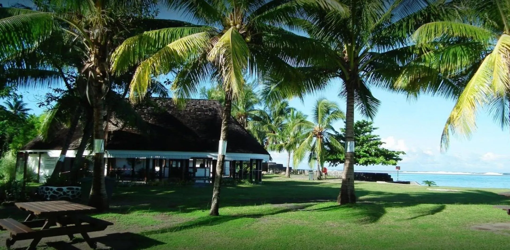 Nearby landmark in Pension TE MITI - PLAGE-BEACH 200m - Mahana Parc & Vaiava Beach pk18 - B&B CHAMBRES ou DORTOIR