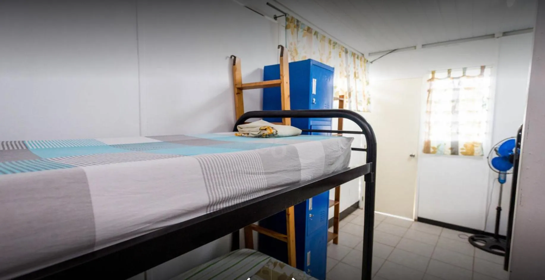 bunk bed, Bed in Pension TE MITI - PLAGE-BEACH 200m - Mahana Parc & Vaiava Beach pk18 - B&B CHAMBRES ou DORTOIR