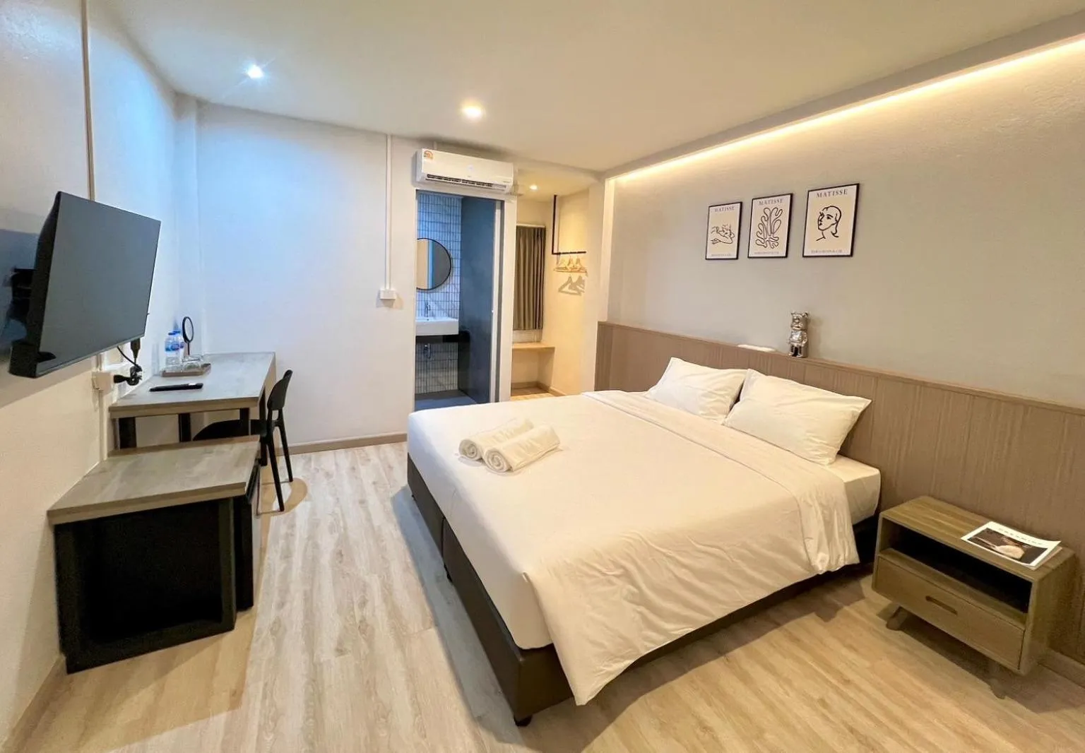 Bed in Bedter Hotel Phang Nga