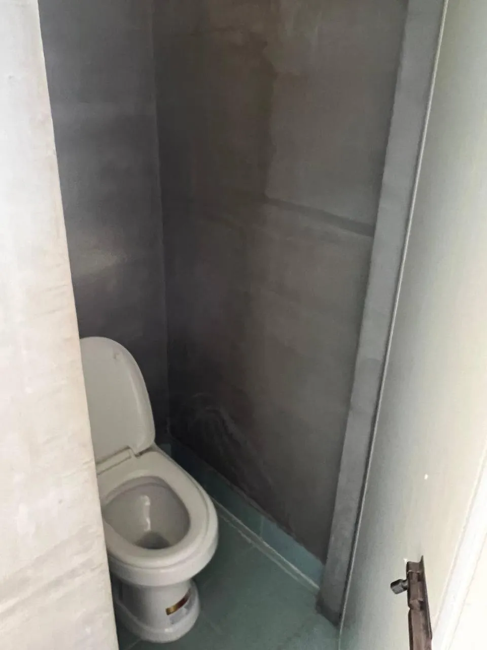 Toilet in Kalinga Art Home Guest House