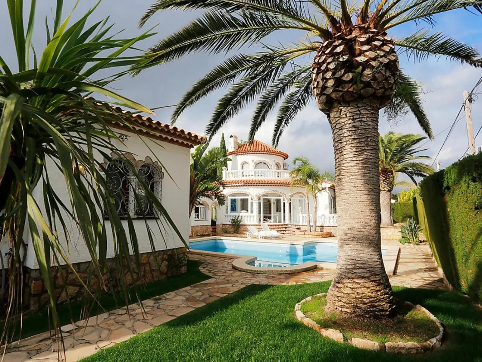 Garden in Villa Cristina, Miami Platja, Spanien