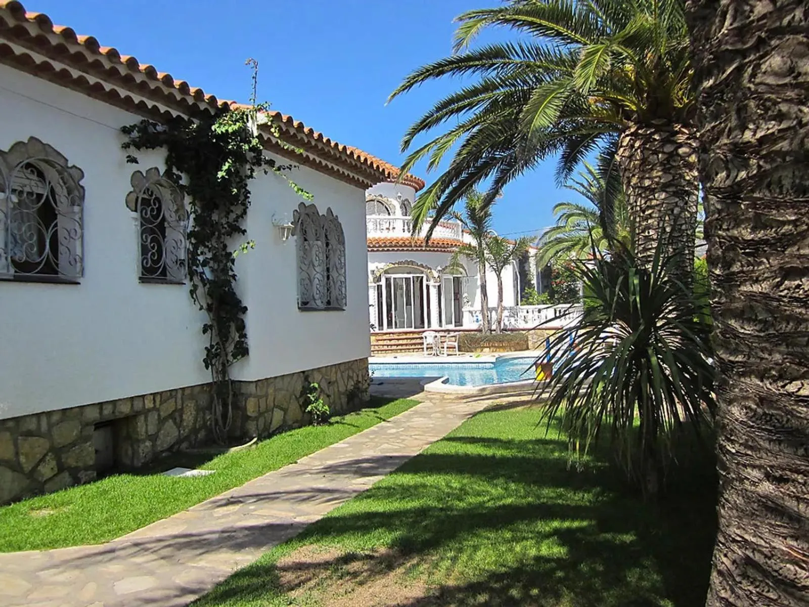 Garden in Villa Cristina, Miami Platja, Spanien