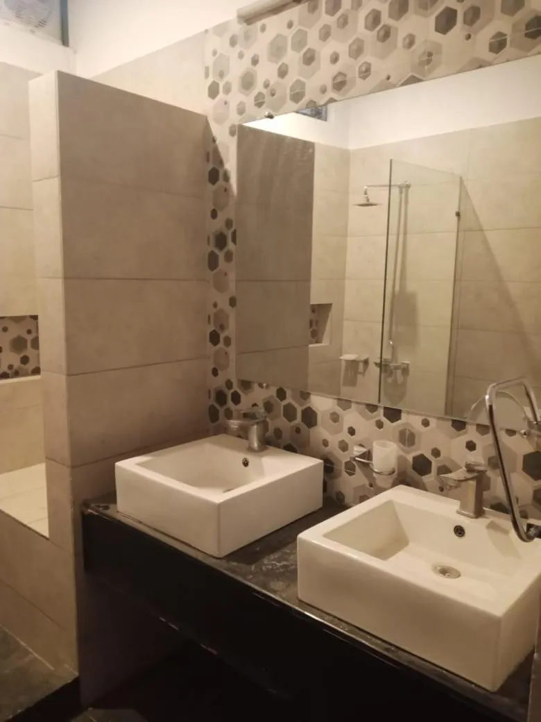 Bathroom in Heritage inn B&B Guest House Islamabad