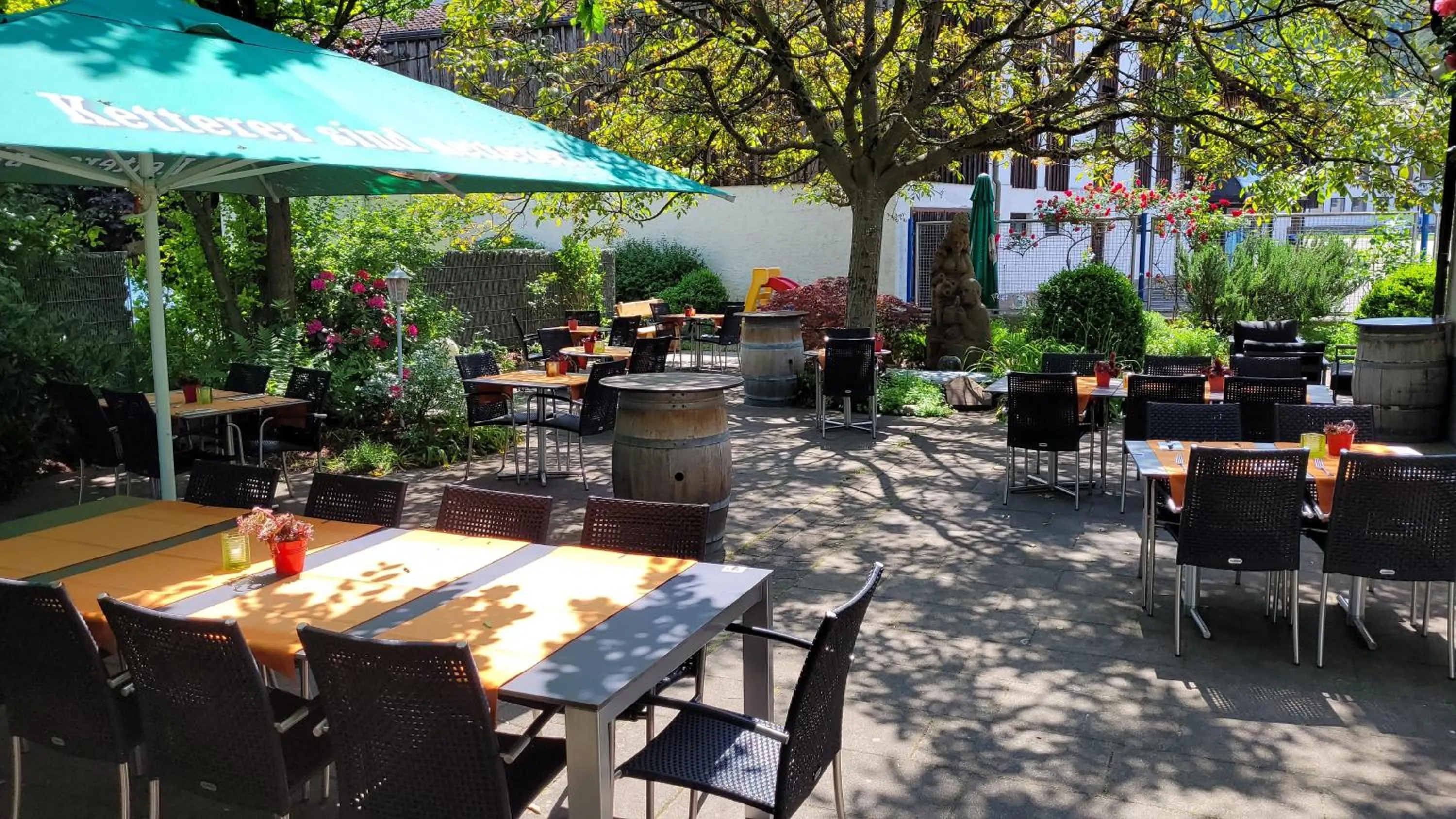 Restaurant/places to eat in Hotel-Gasthaus zur Eiche