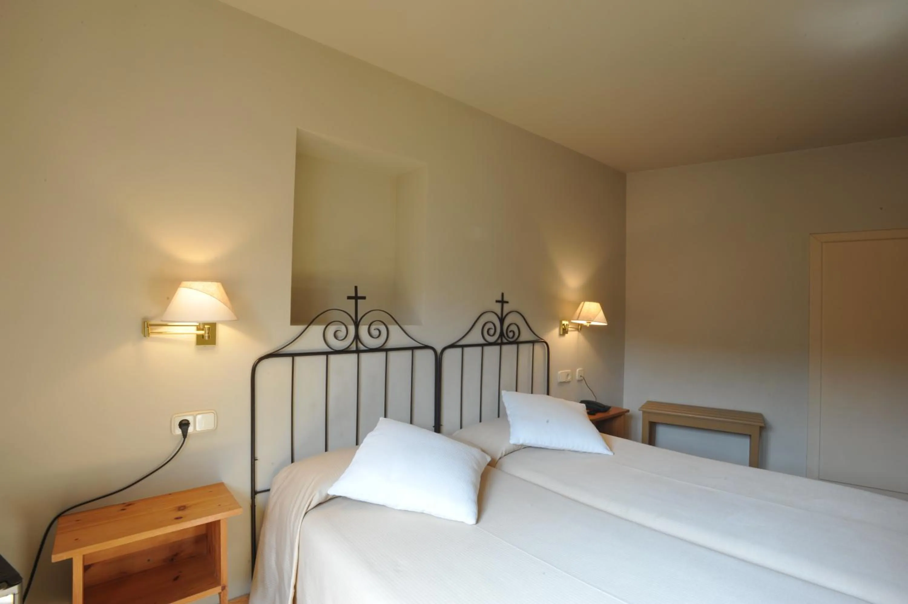 Bed in Hotel de La Font Peralada