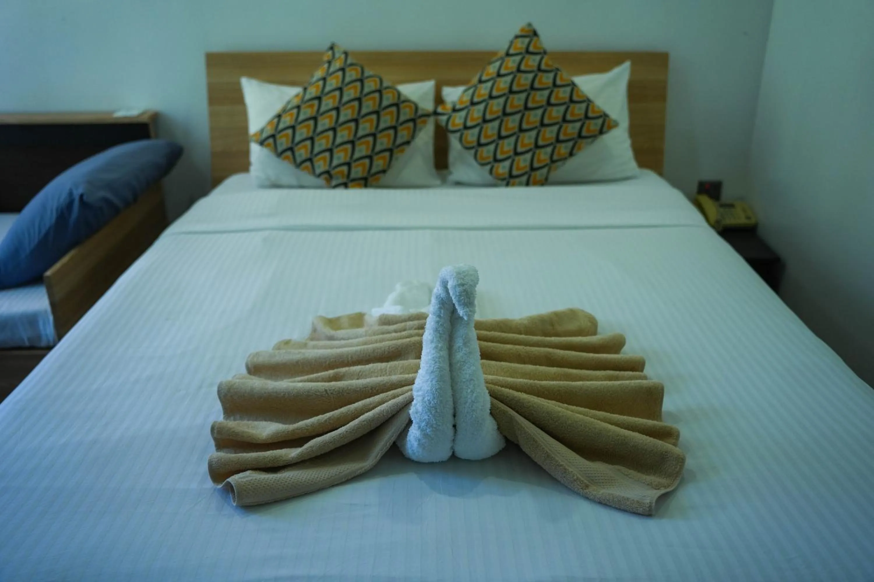 Bed in Ripple Beach Inn