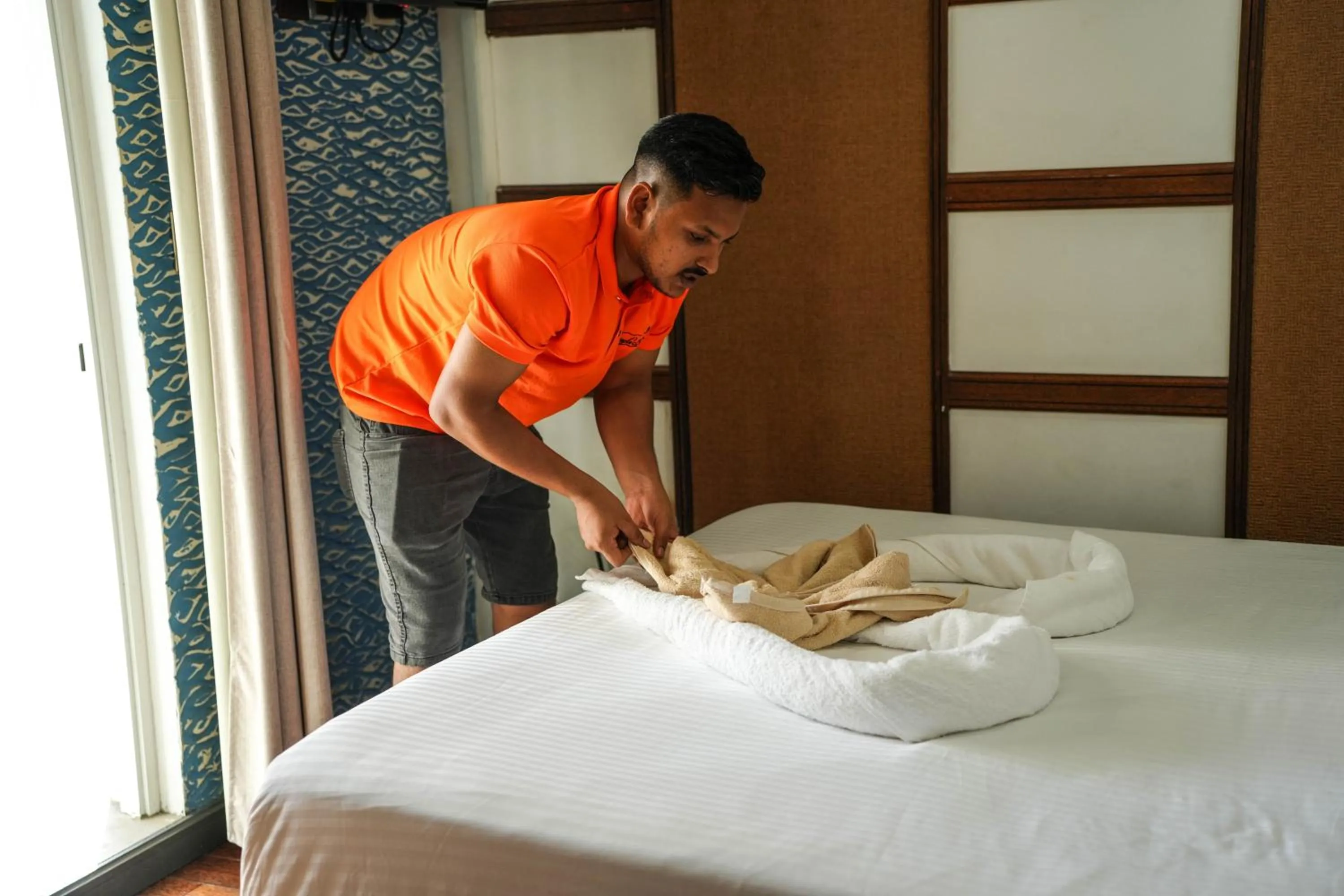 Bed in Ripple Beach Inn