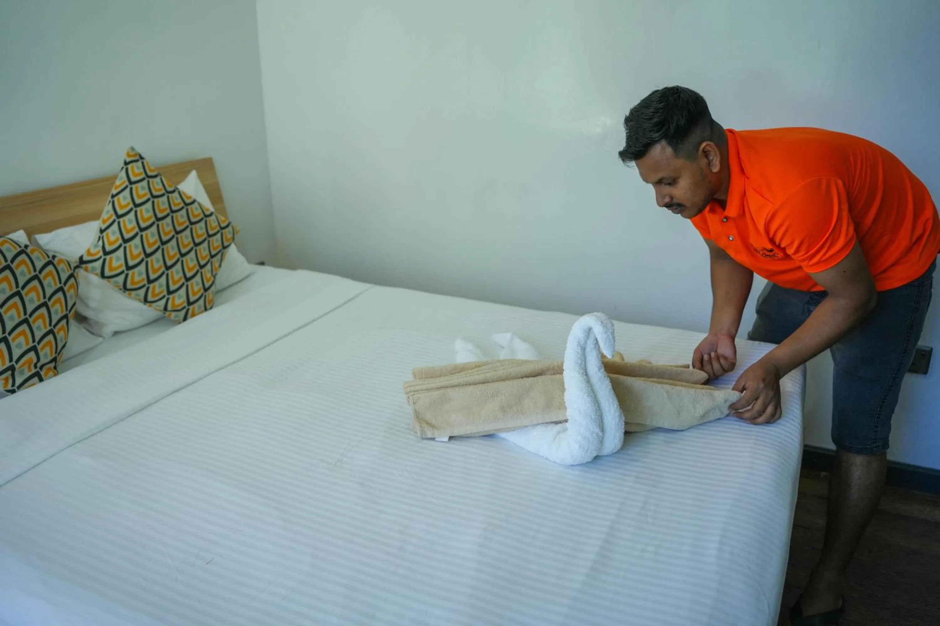 Bed in Ripple Beach Inn