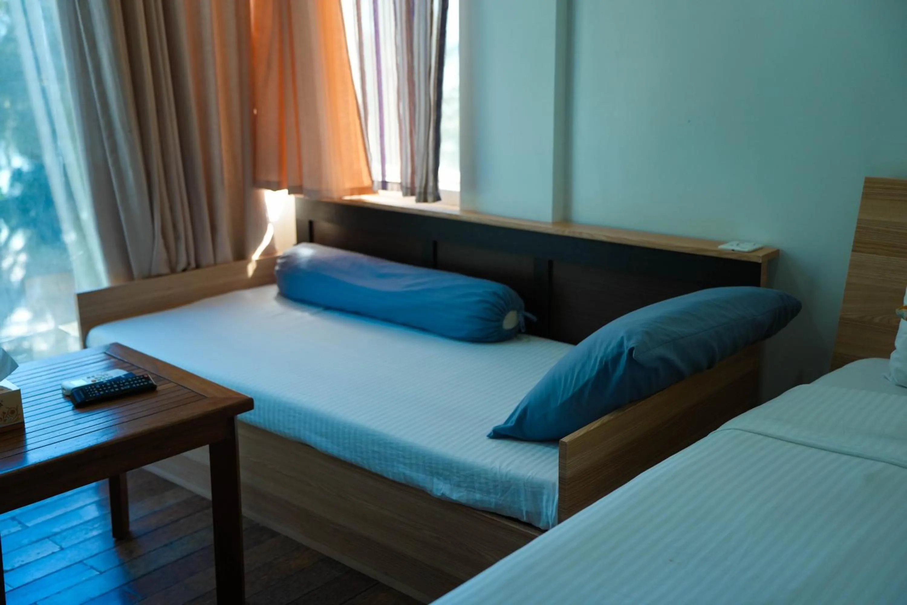 Bed in Ripple Beach Inn