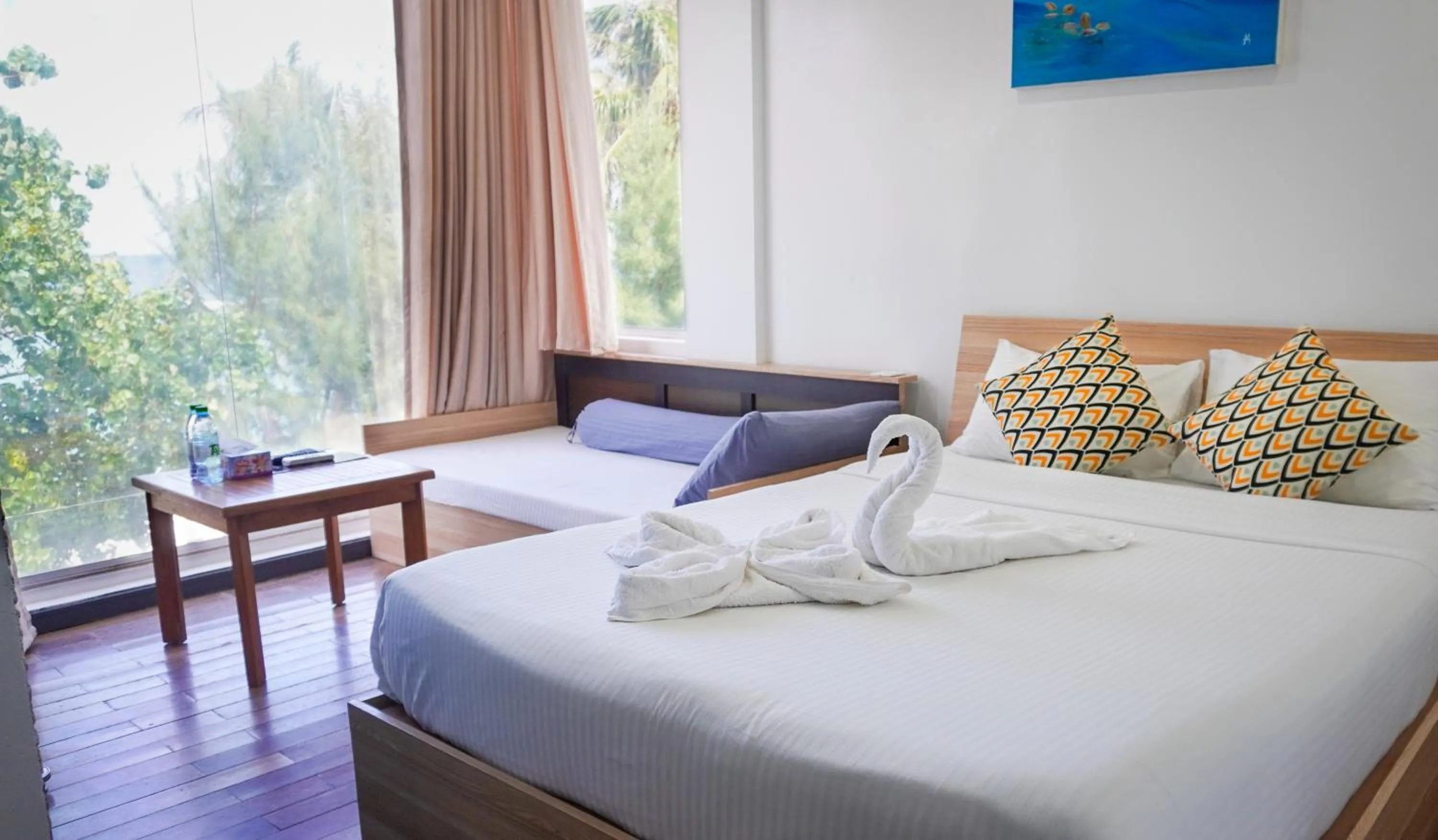 Bed in Ripple Beach Inn