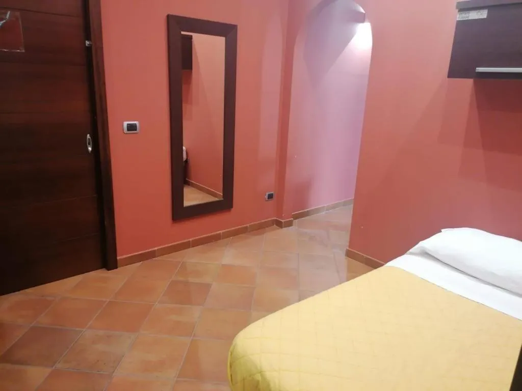 Triple Room in Maglioferro Residence