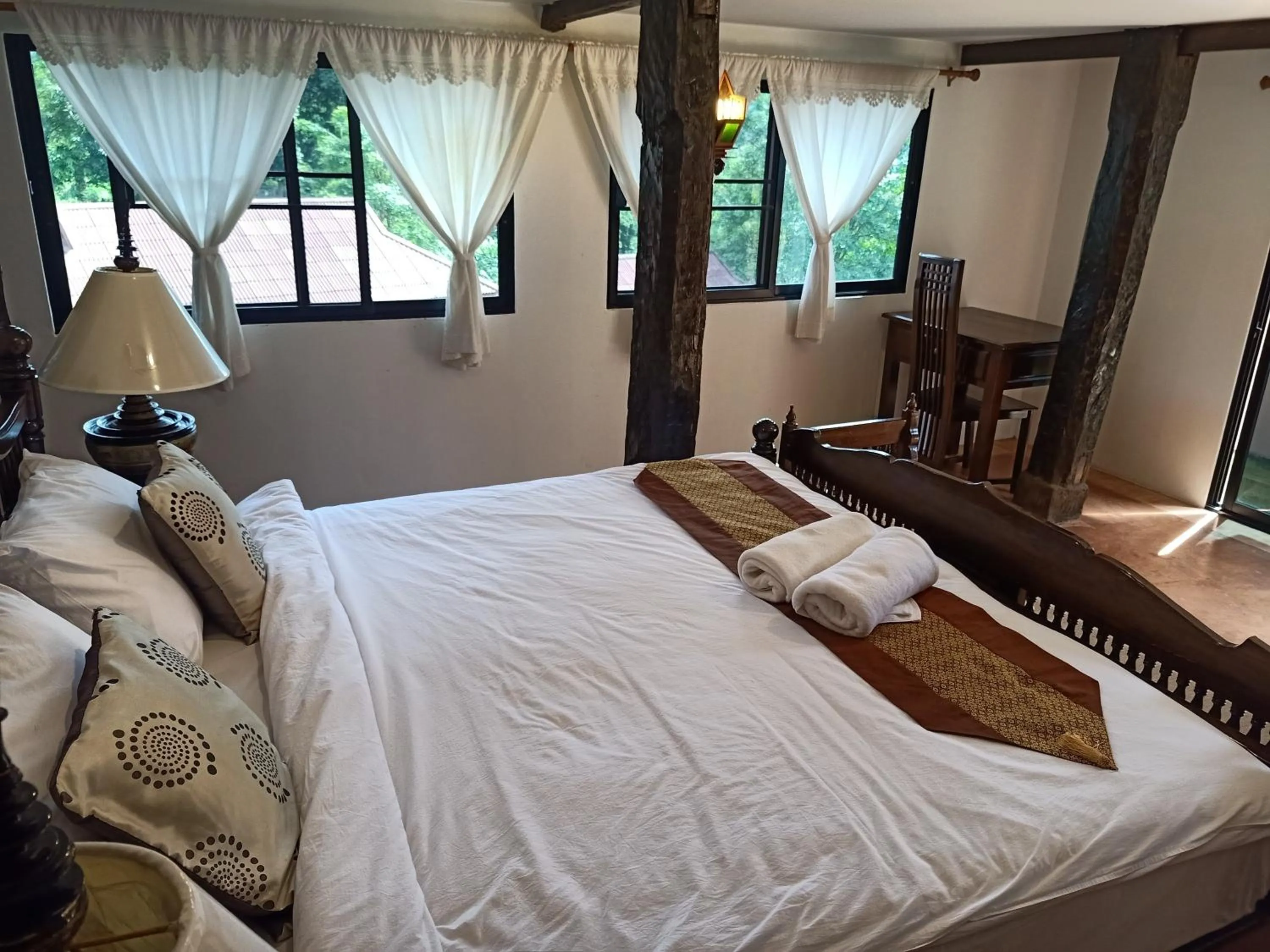 Bed in Insda Wellness Resort