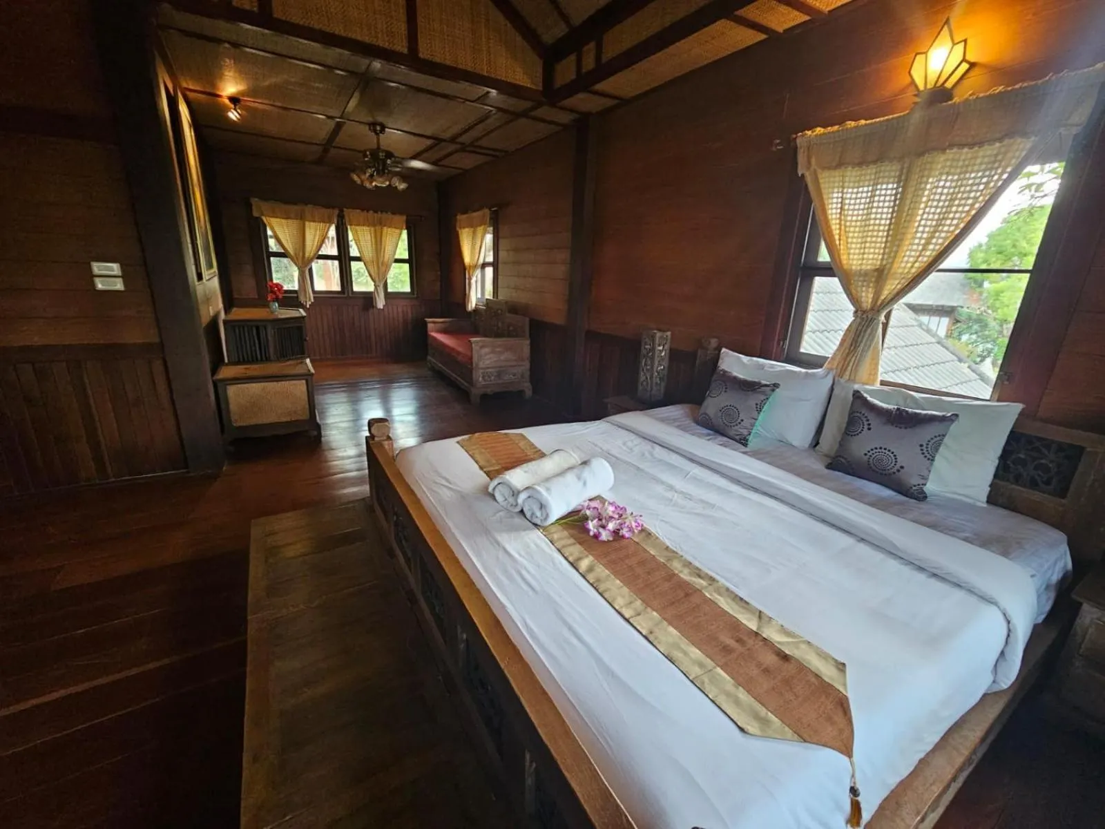 Bed in Insda Wellness Resort