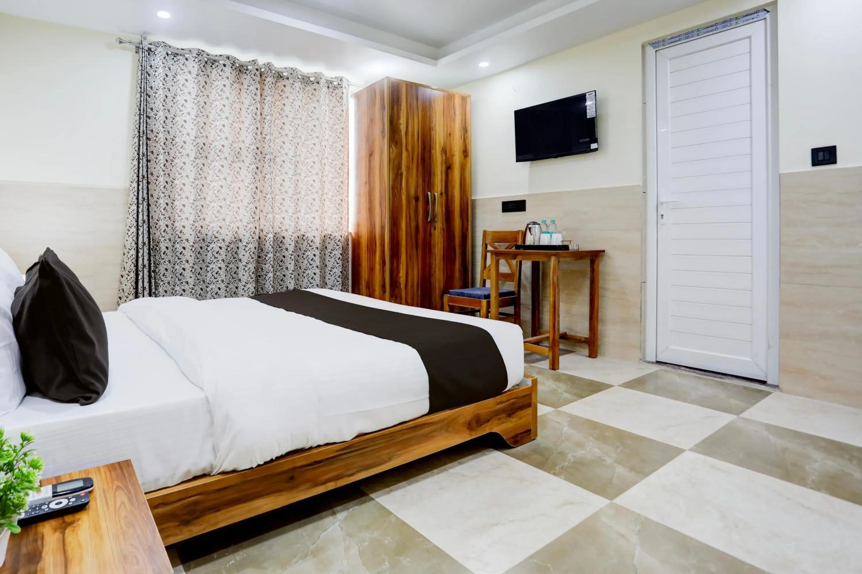 Bedroom in Collection O Elite