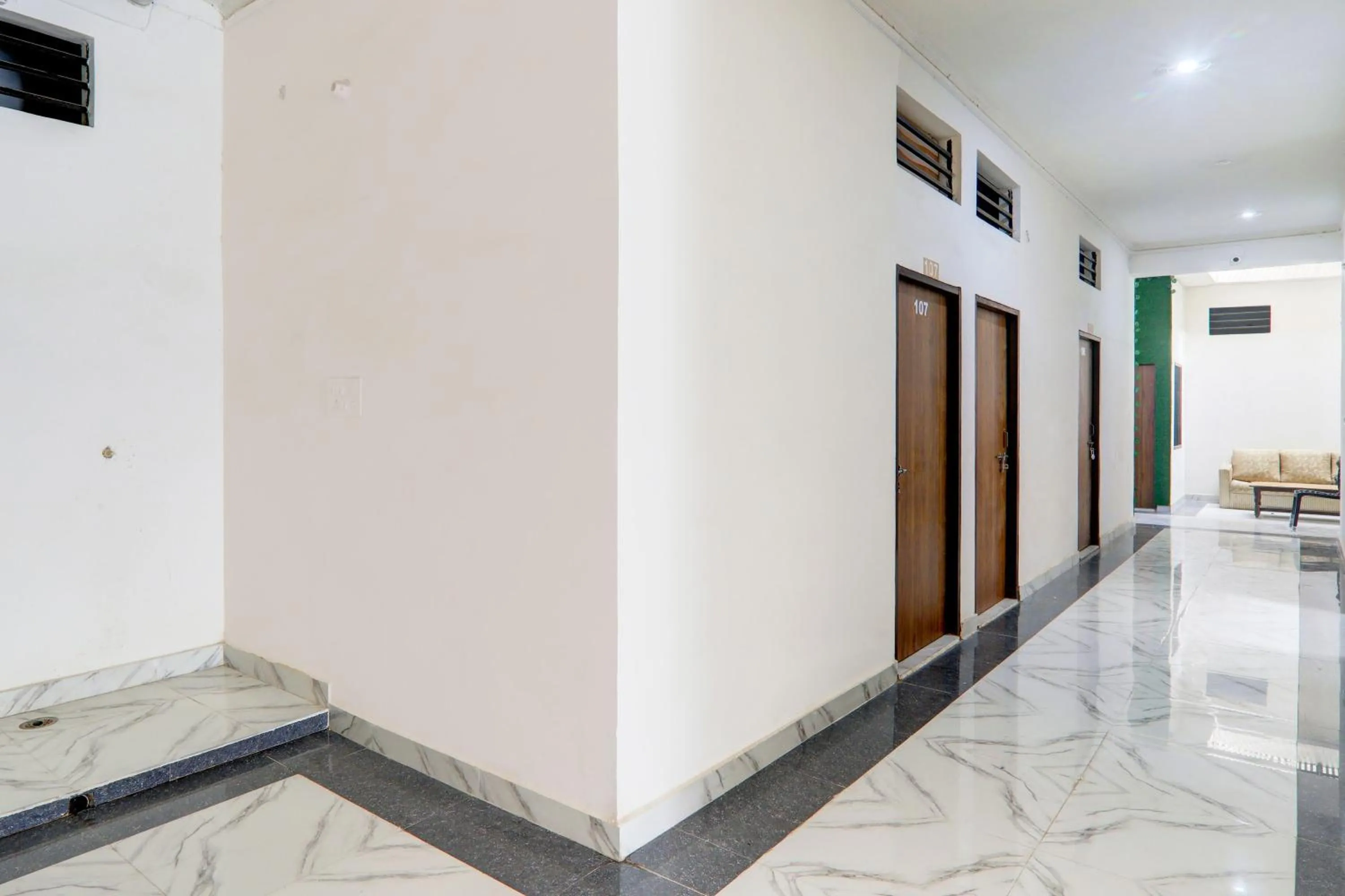 Lobby or reception in Hotel O Serene Inn Hotel And Restaurant