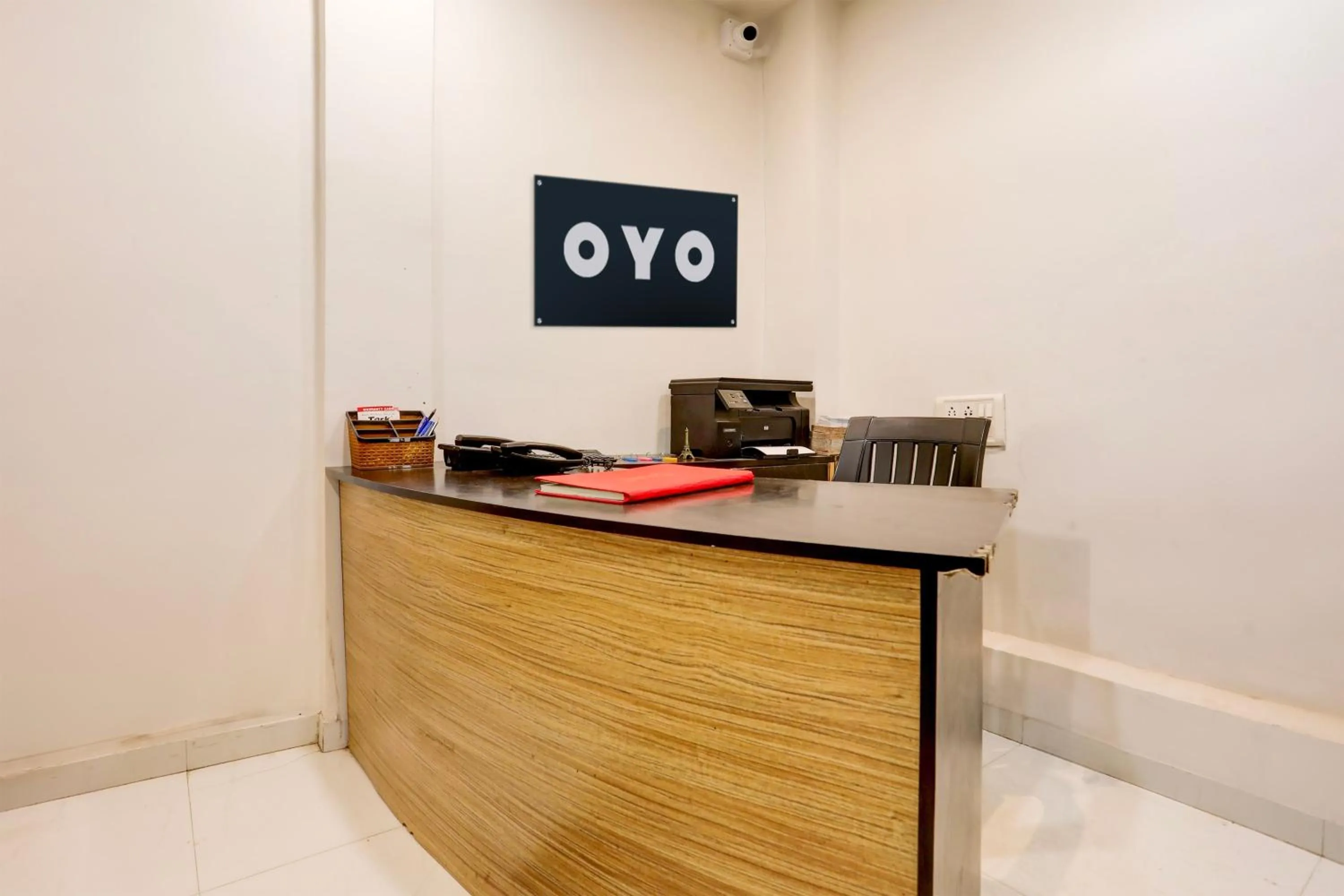 Lobby or reception in Hotel O GREEN PALMS