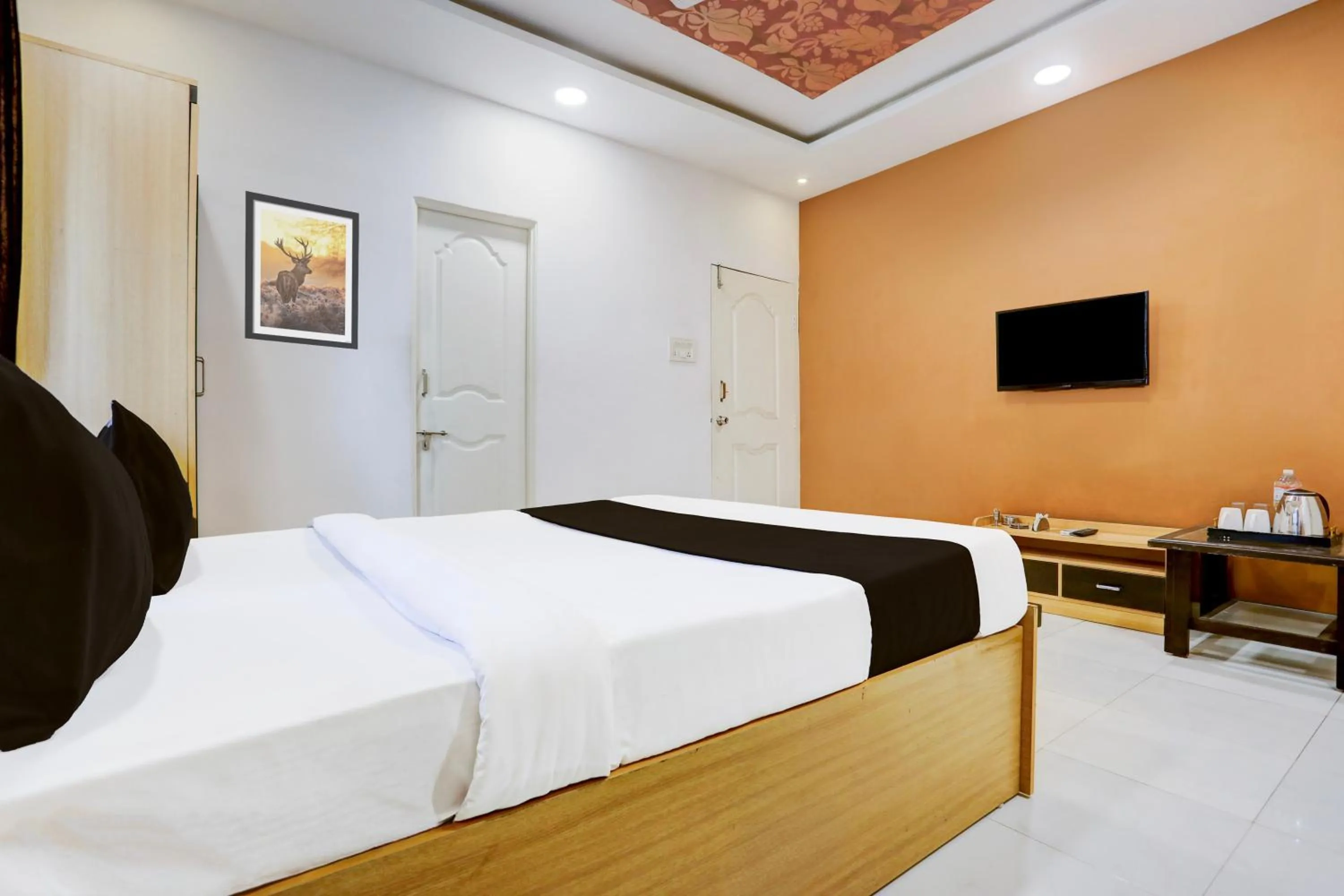 Bedroom in Hotel O GREEN PALMS