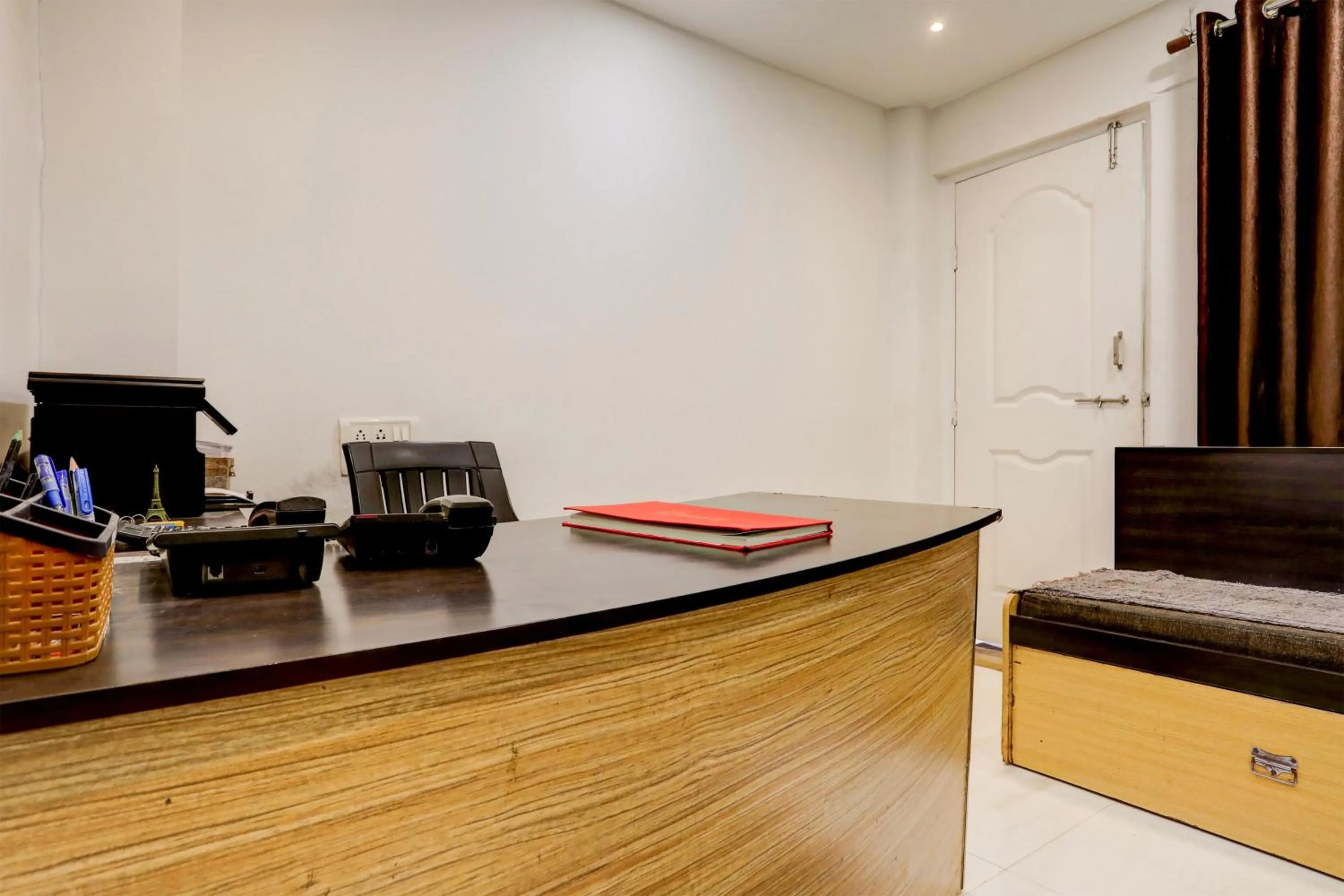 Lobby or reception in Hotel O GREEN PALMS