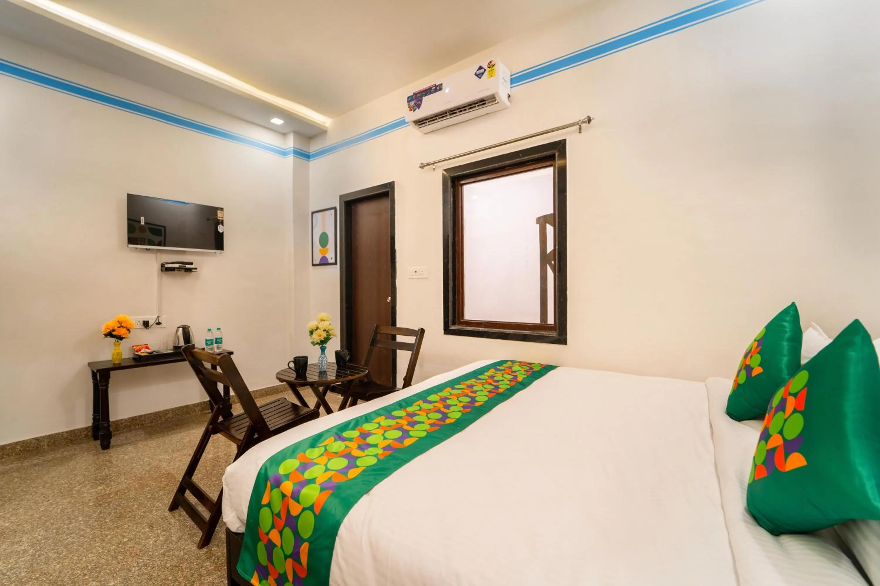 Bedroom, Bed in Treebo Blu Vvu