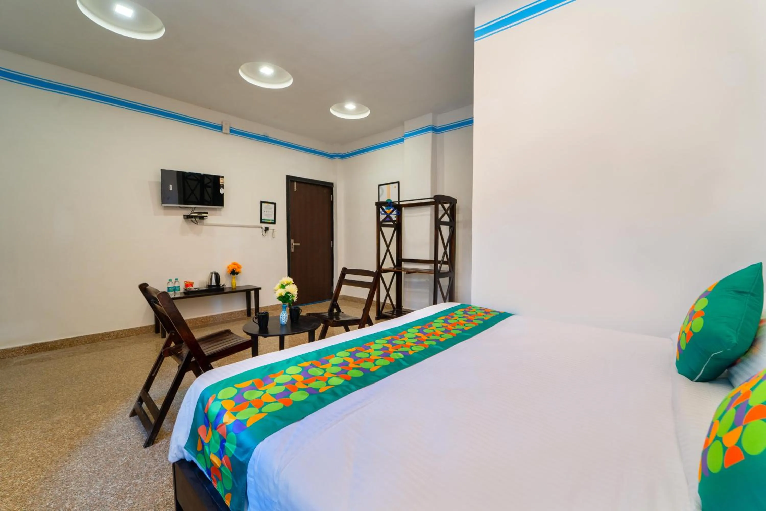 Bedroom, Bed in Treebo Blu Vvu