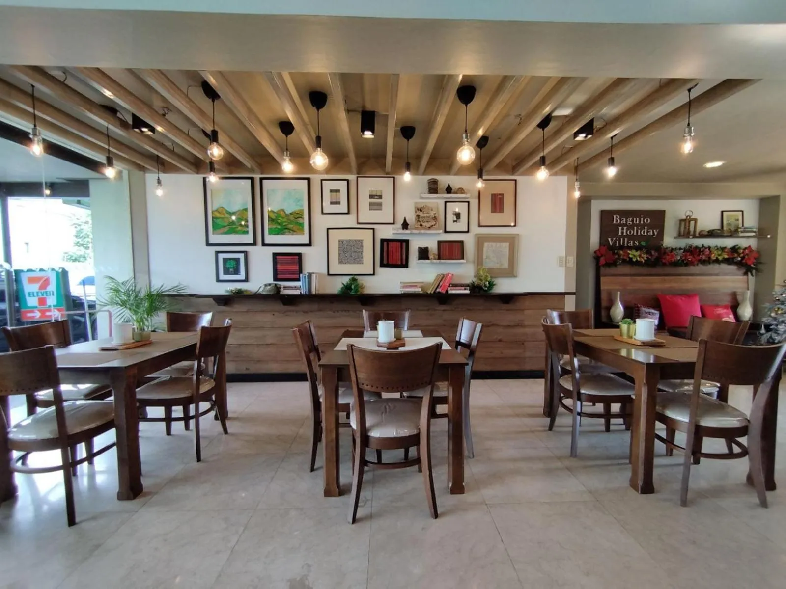 Restaurant/places to eat in Baguio Holiday Villas