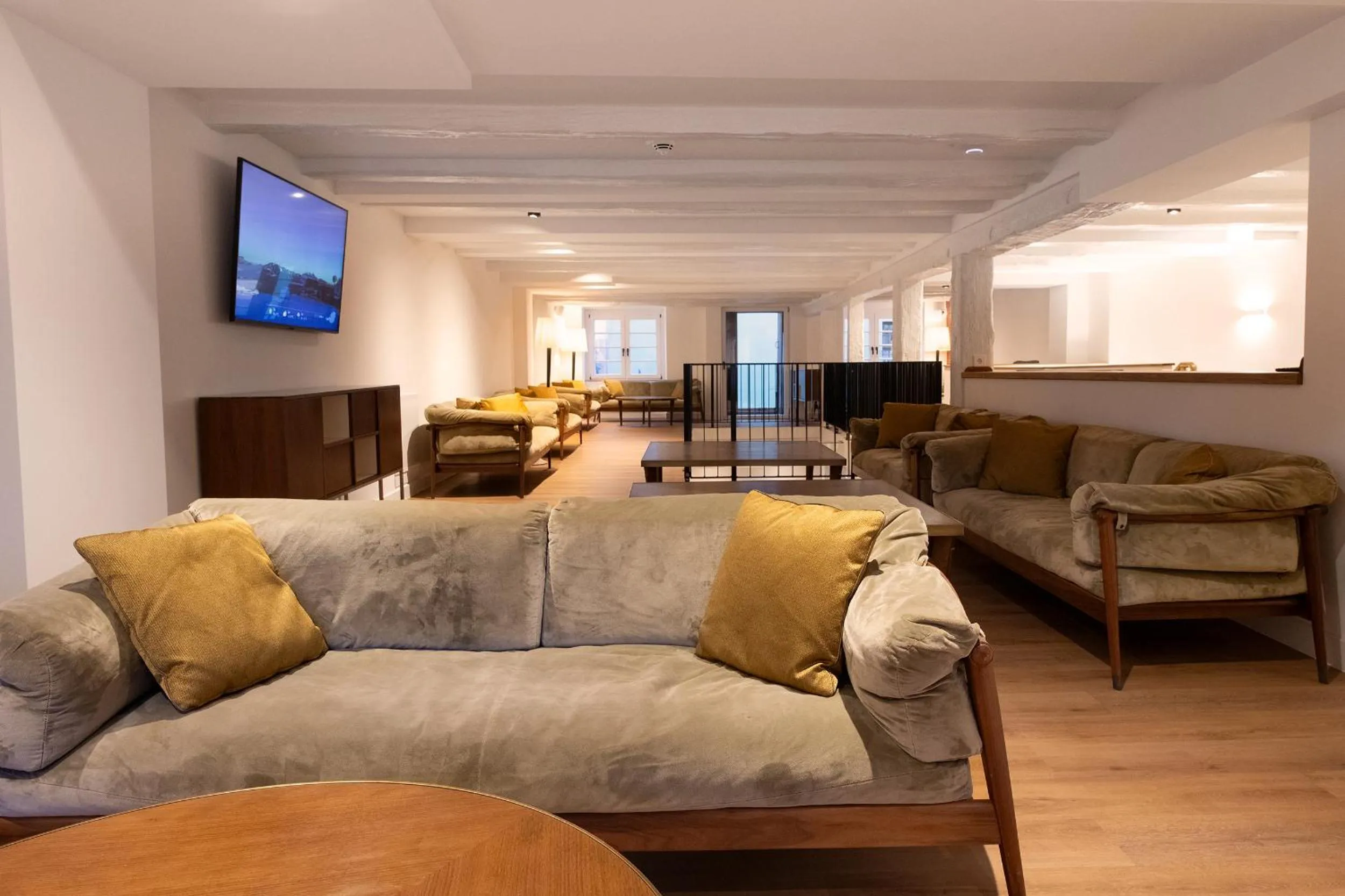 Communal lounge/ TV room in Hanse House Wismar