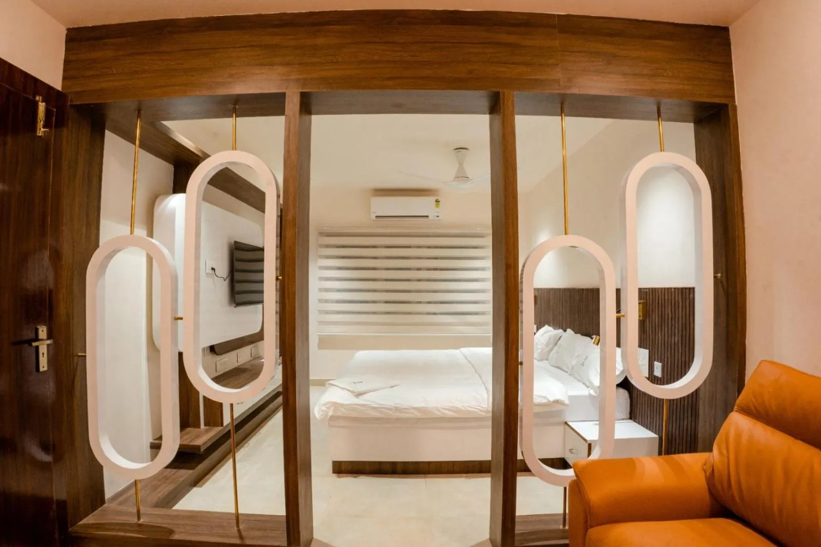 Living room in Sri Senthoor Velavan Palace SSV Palace