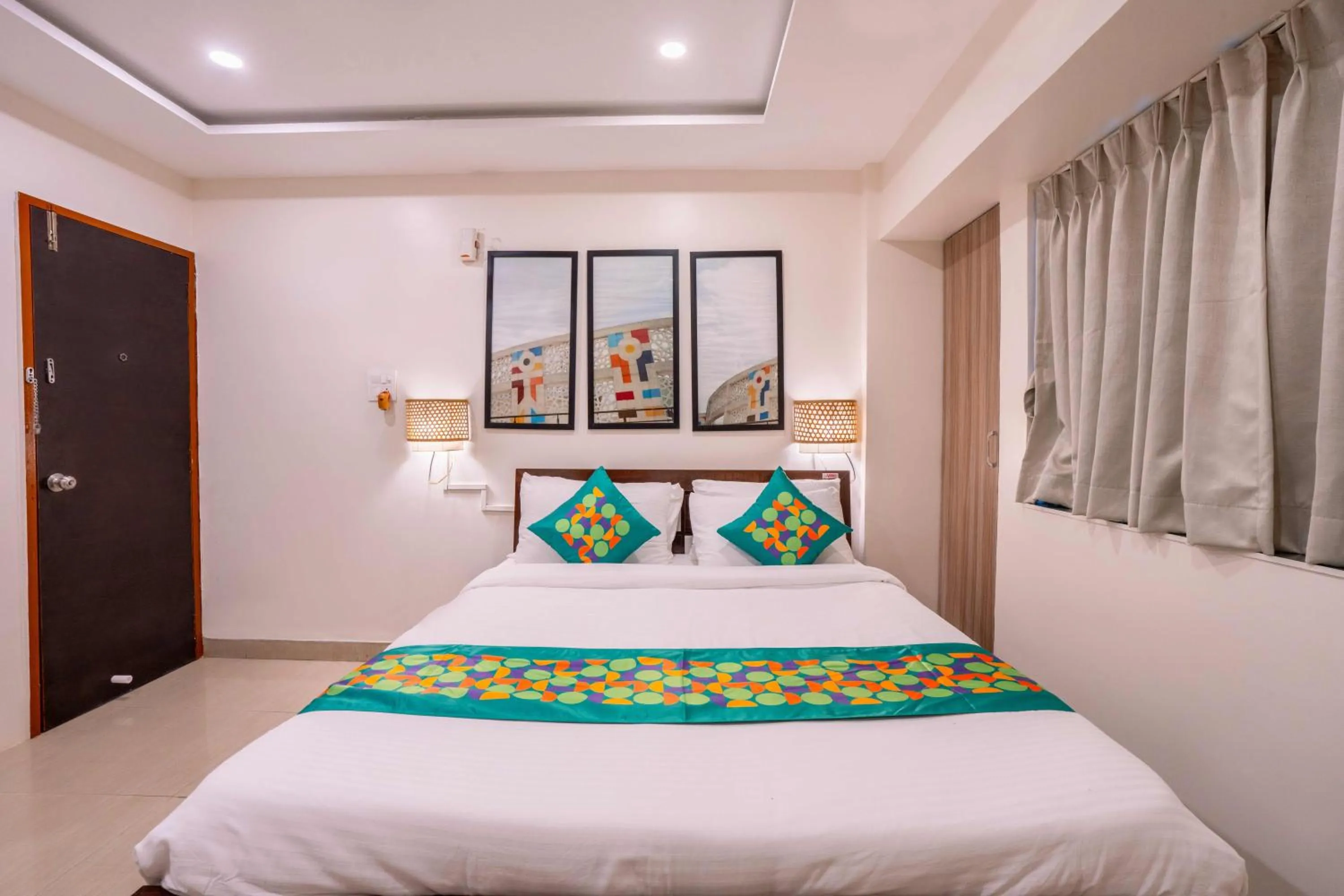 Bedroom, Bed in Treebo Royal Comfort Atithi