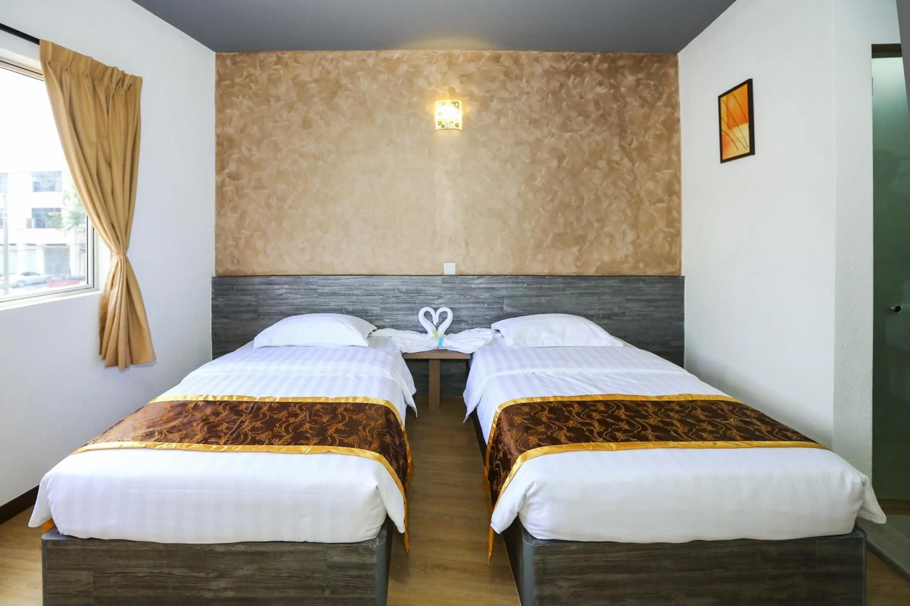 Bedroom, Bed in New Dawn Hotel Pontian Sdn Bhd