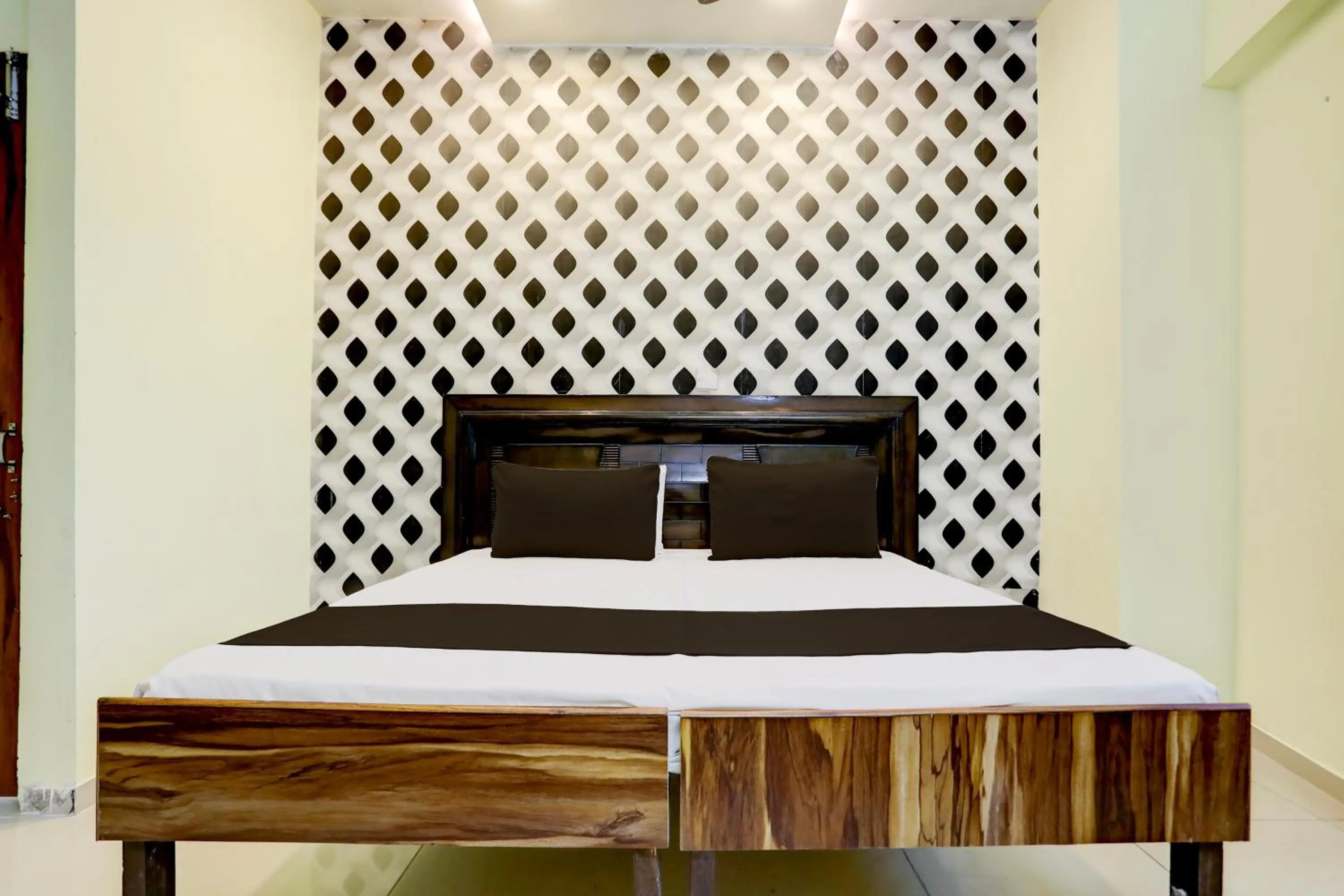 Bedroom in Hotel O HILL VIEW LUXURIOUS ROOMS