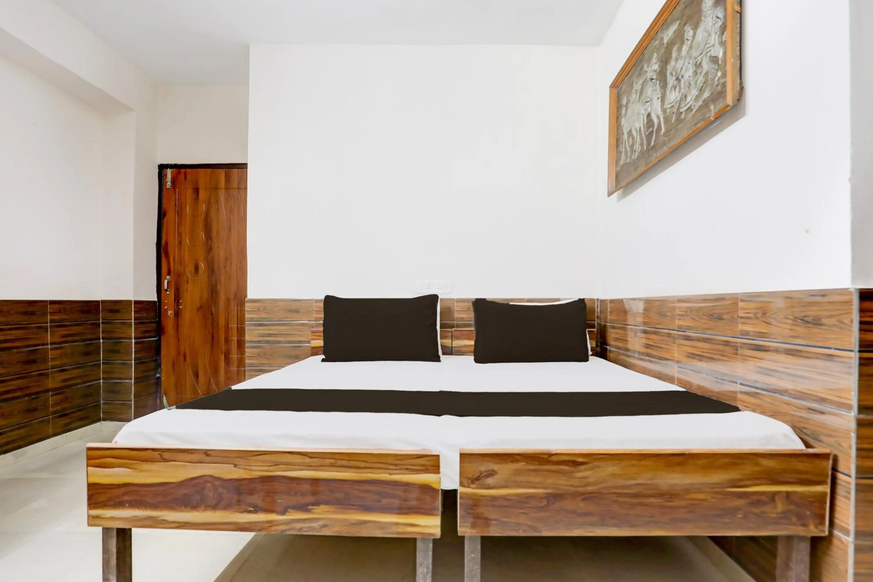 Bedroom in Hotel O HILL VIEW LUXURIOUS ROOMS