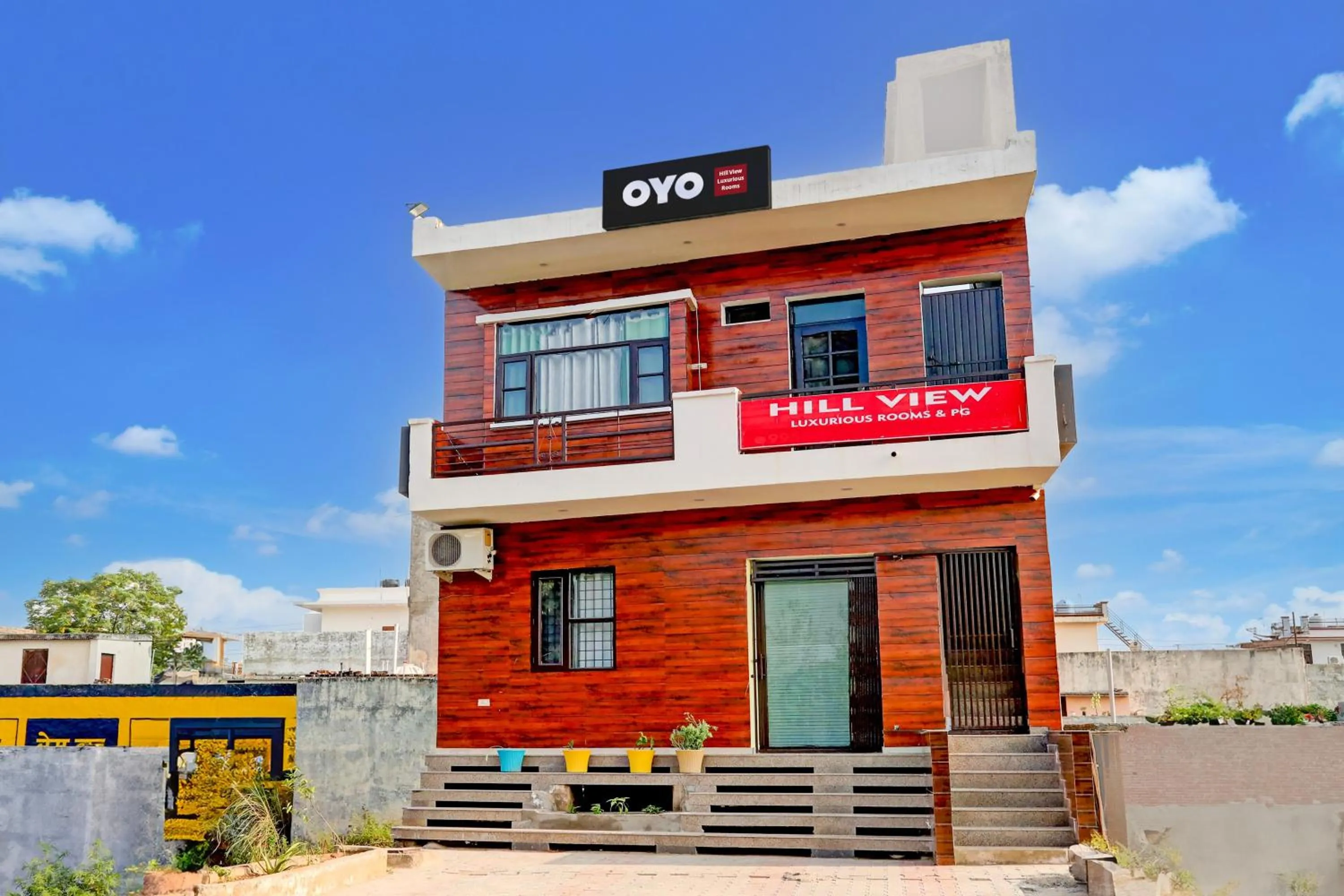 Facade/entrance in Hotel O HILL VIEW LUXURIOUS ROOMS