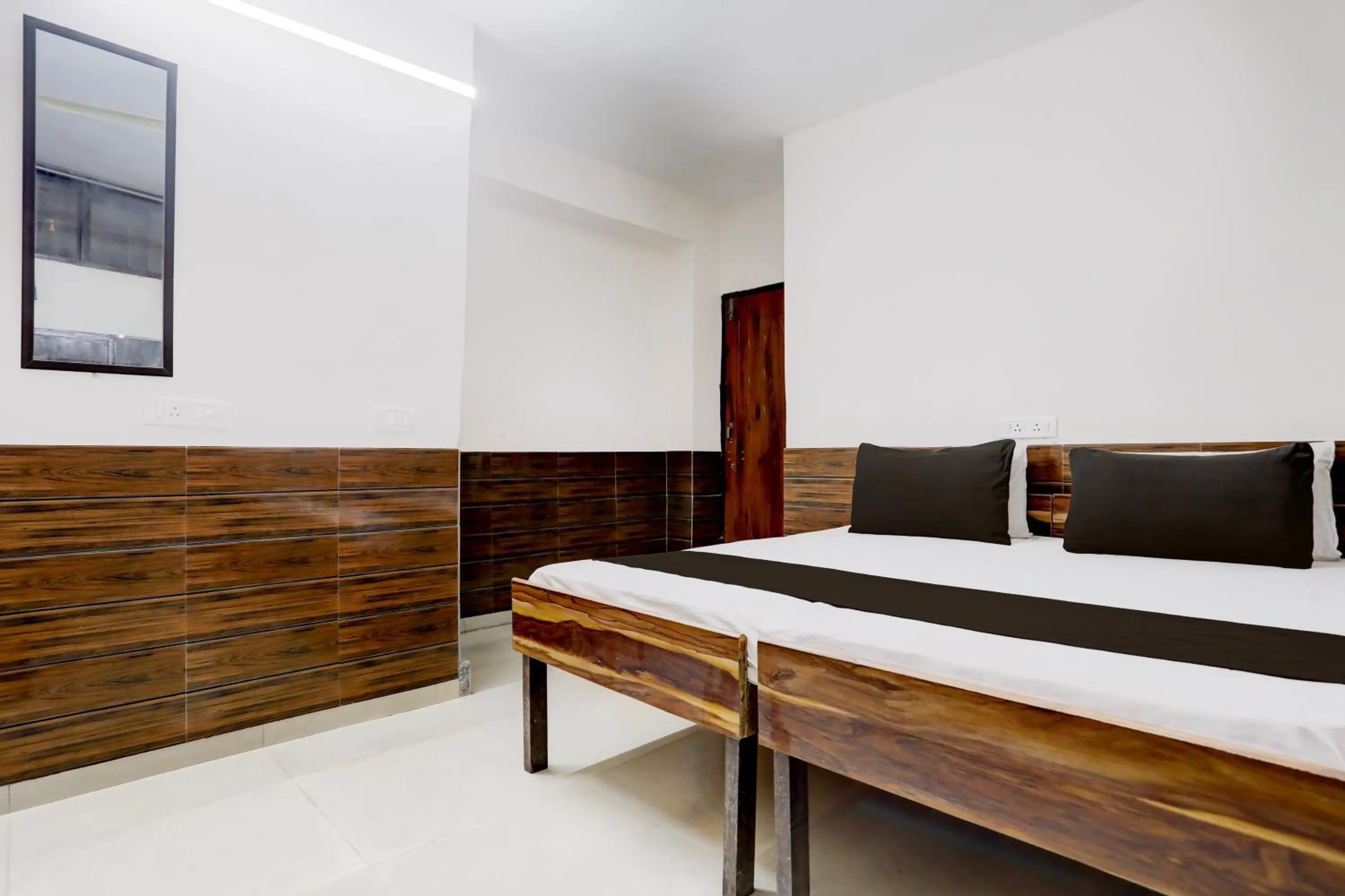 Bedroom in Hotel O HILL VIEW LUXURIOUS ROOMS