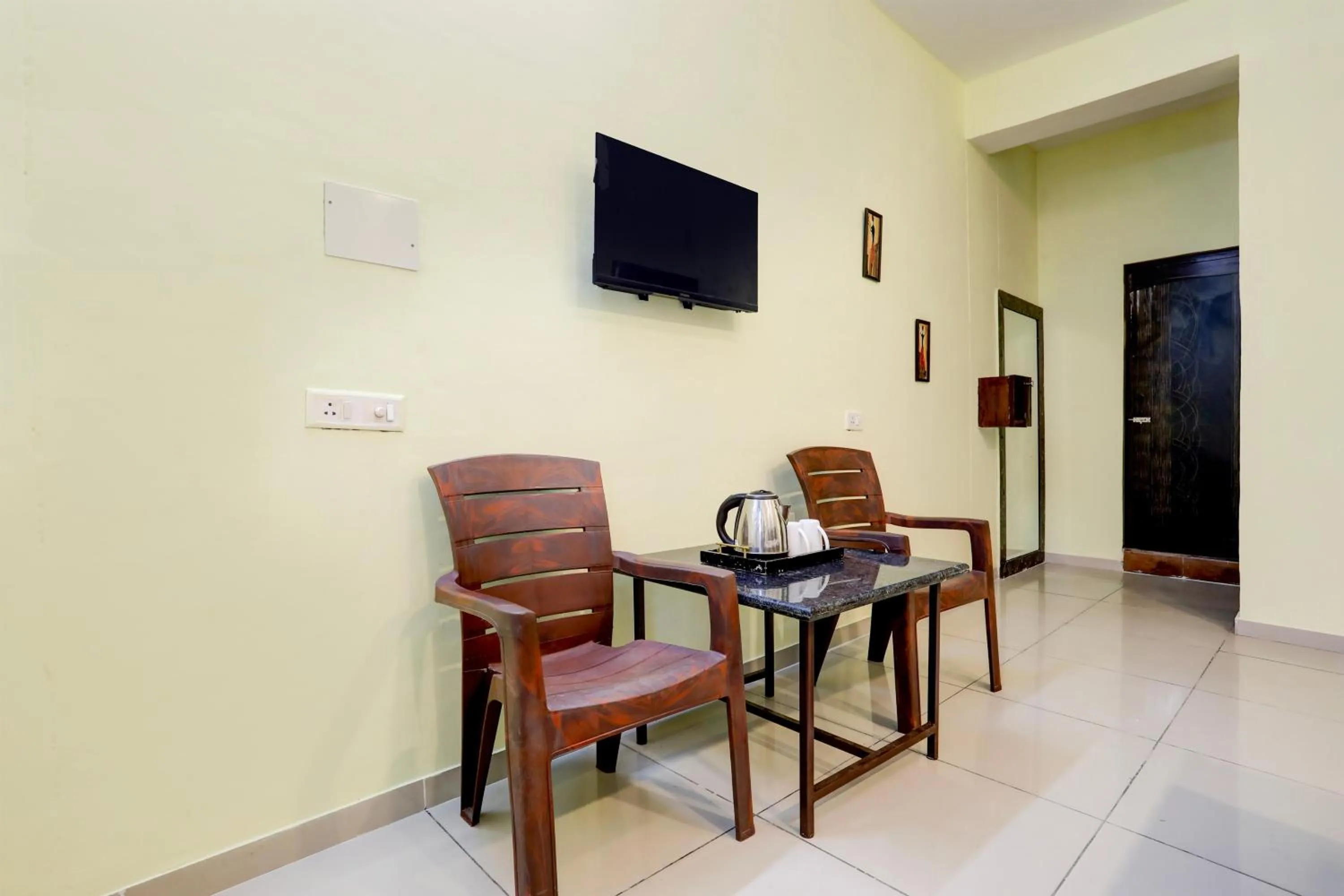 Lobby or reception in Hotel O HILL VIEW LUXURIOUS ROOMS