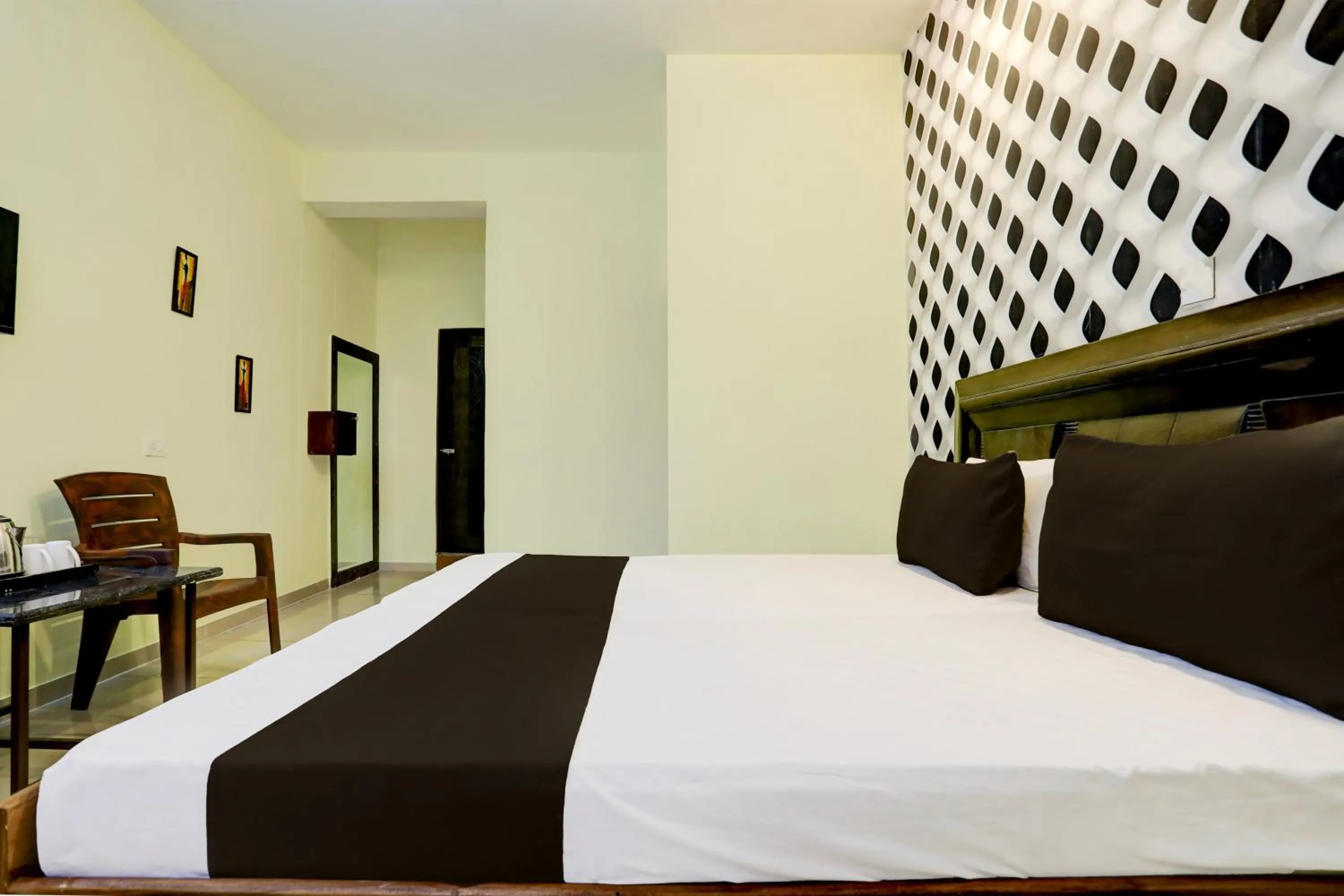 Bedroom in Hotel O HILL VIEW LUXURIOUS ROOMS