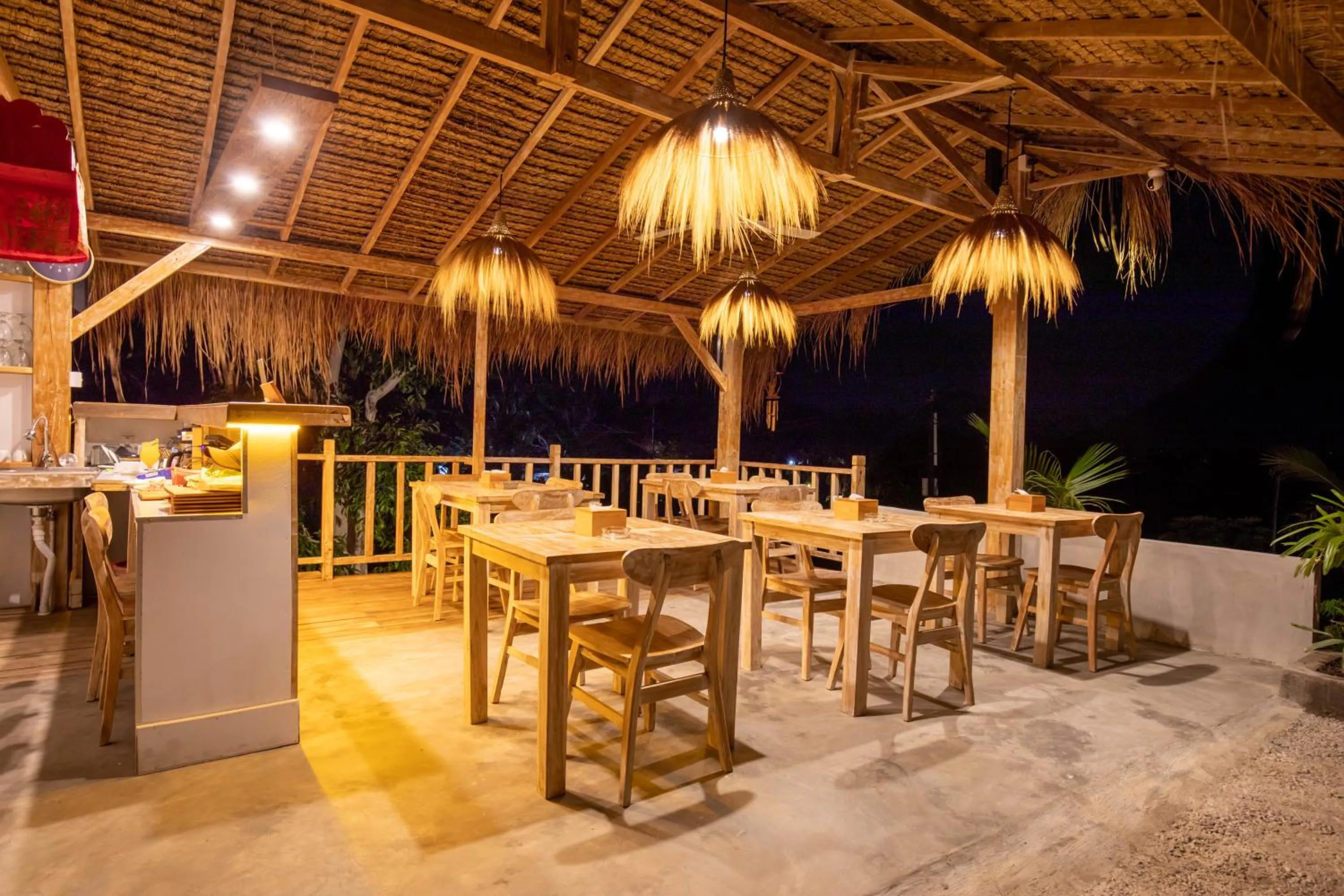 Restaurant/places to eat in Wijaya Cottage Nusa Penida