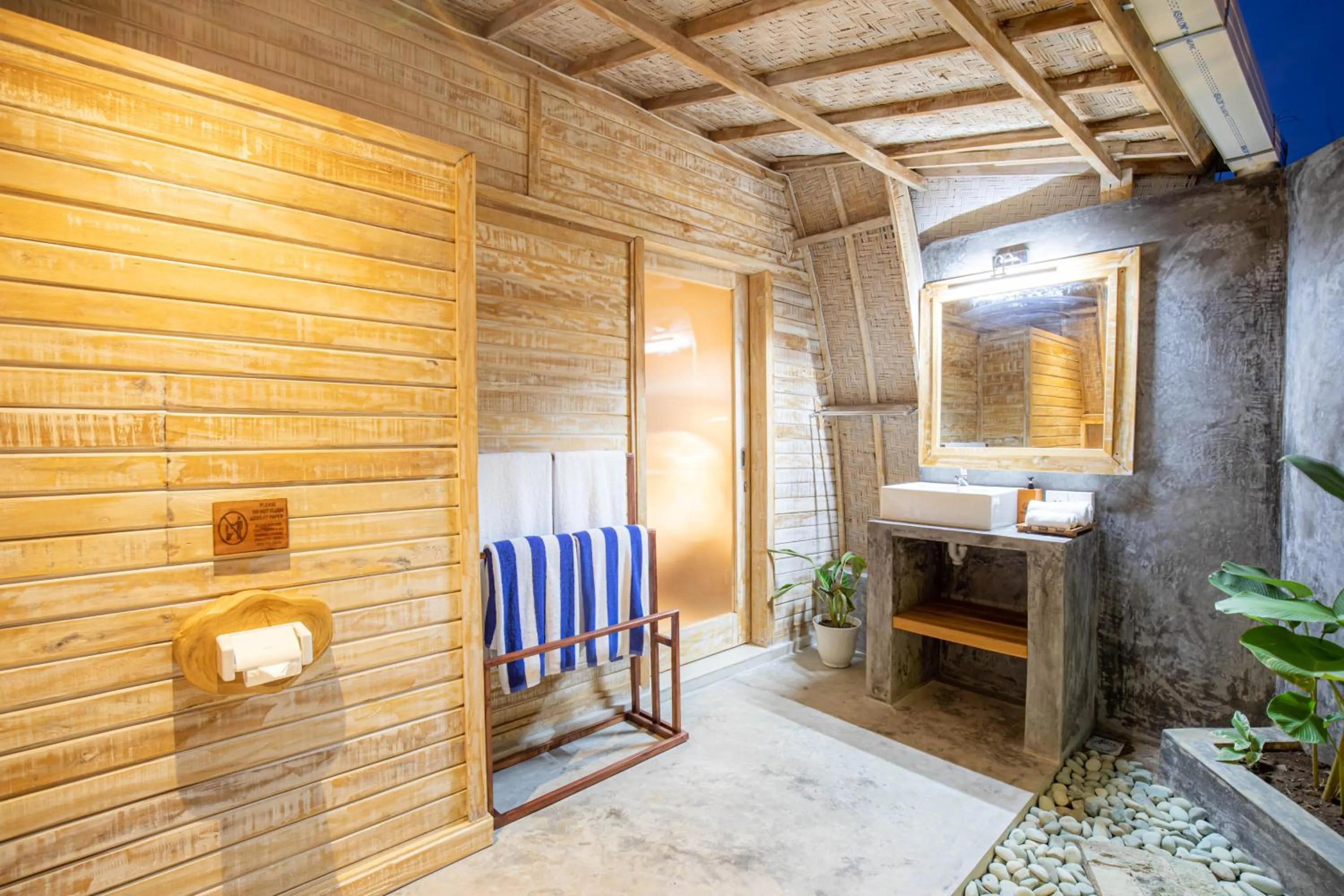 Bathroom in Wijaya Cottage Nusa Penida