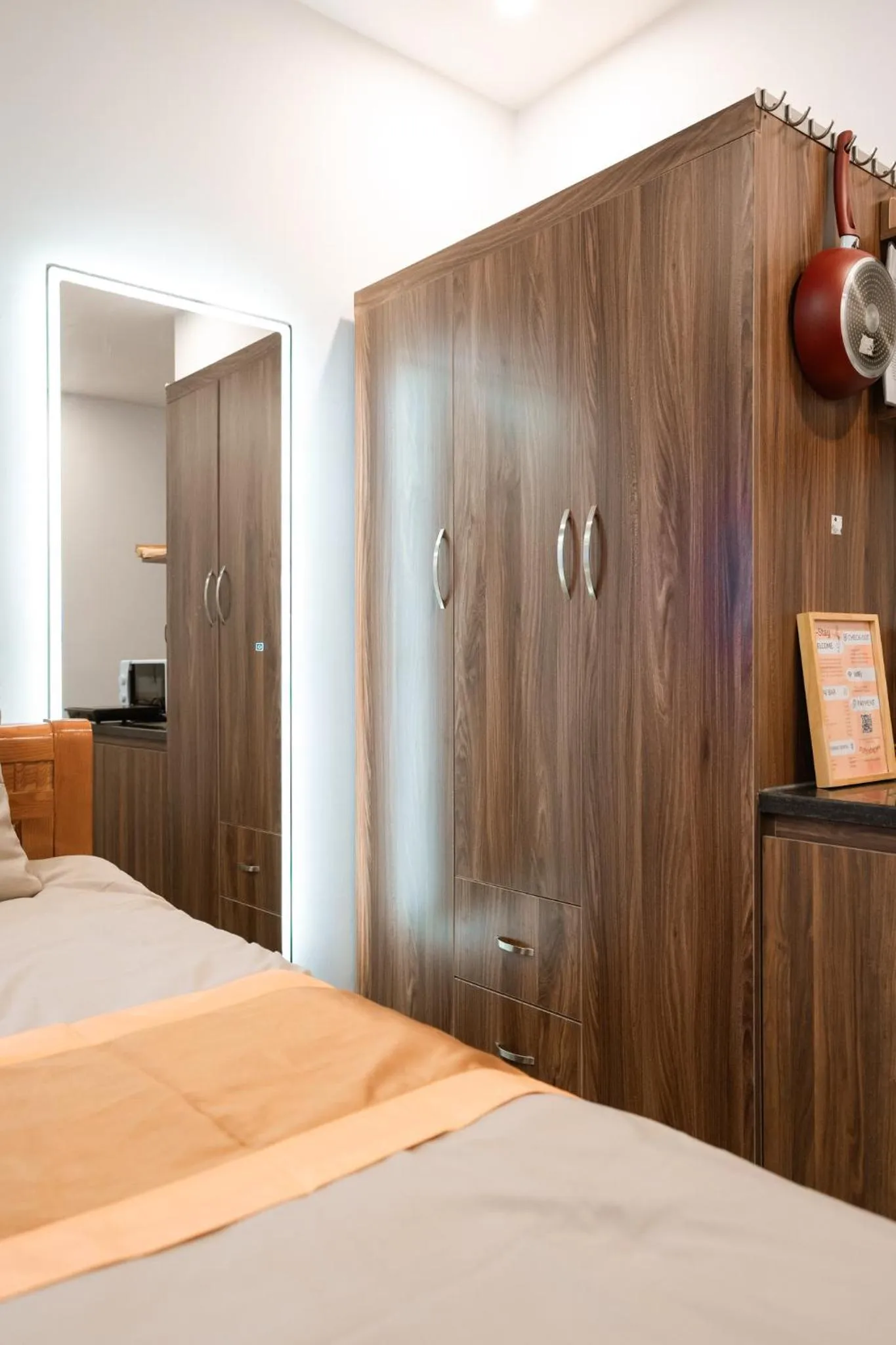 Bed in X-Stay Thư Trung