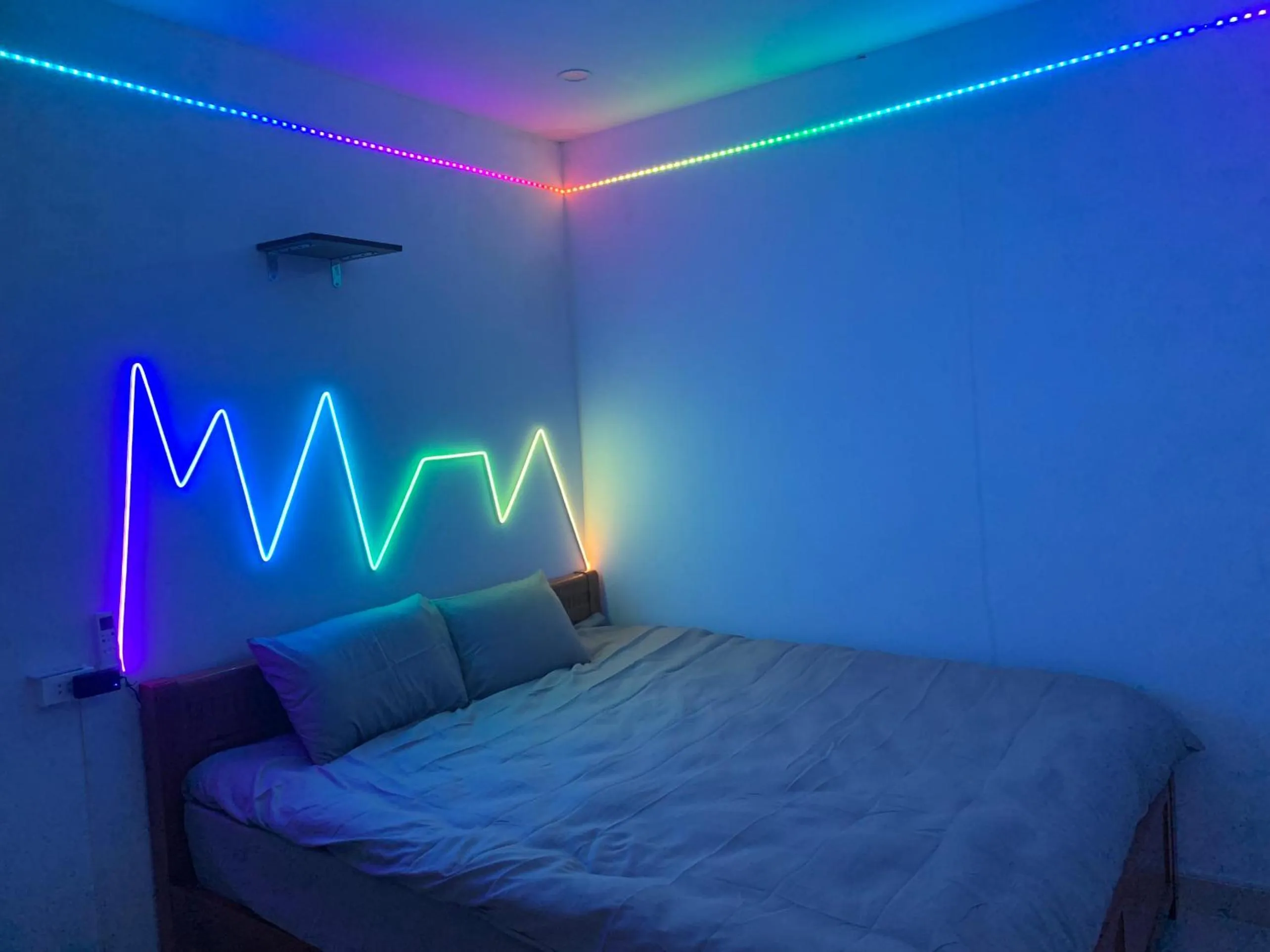 Bed in X-Stay Thư Trung