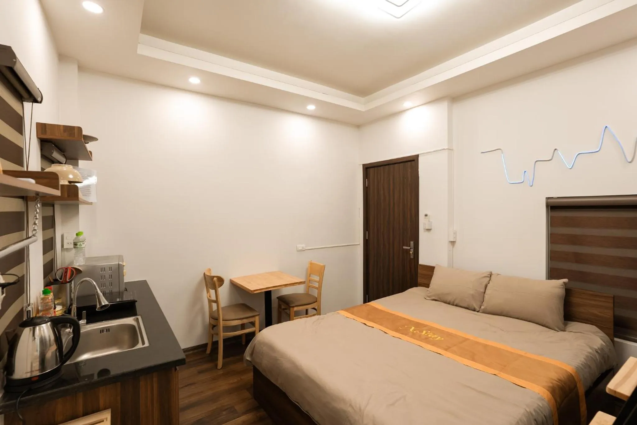 Bed in X-Stay Thư Trung