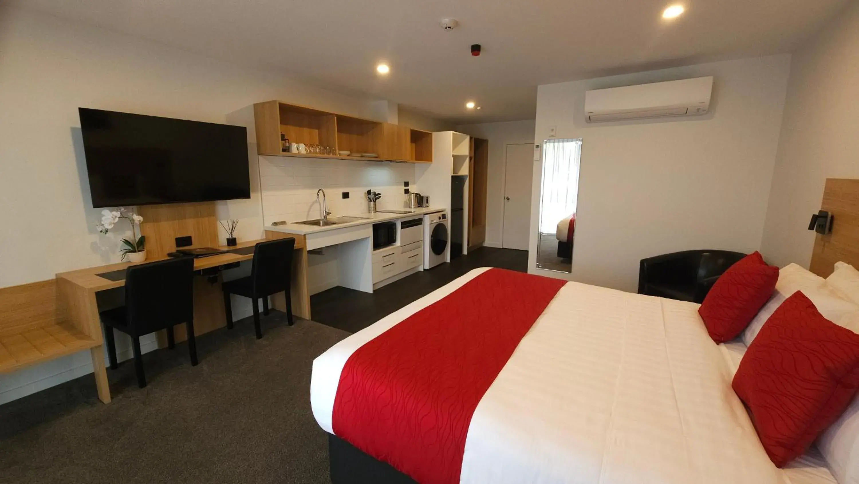 Studio - Disability Access in Alps Motel & Apartments Studio - Disability Access in Alps Motel & Apartments