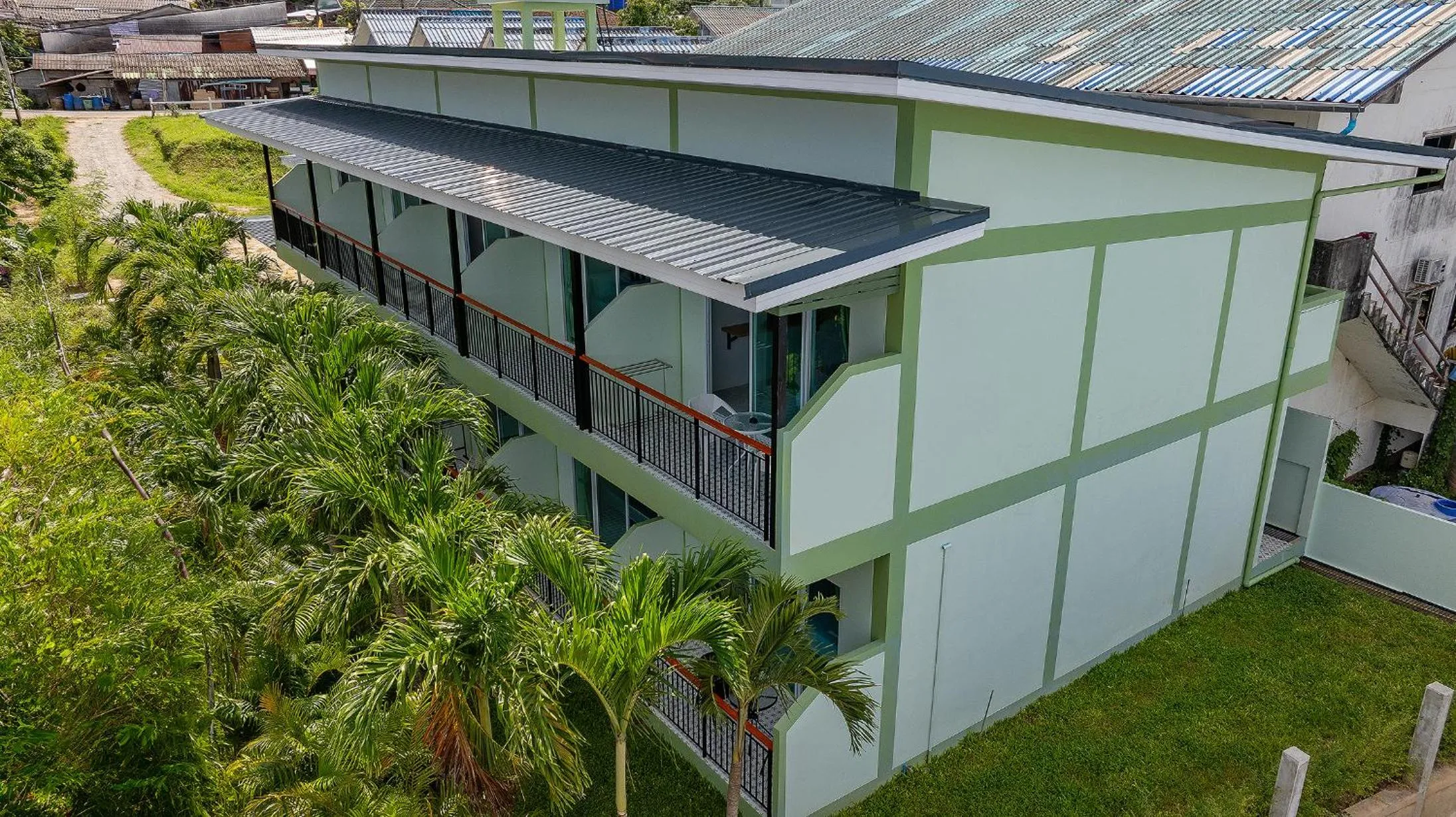 Property building in Karon Hotel at 22