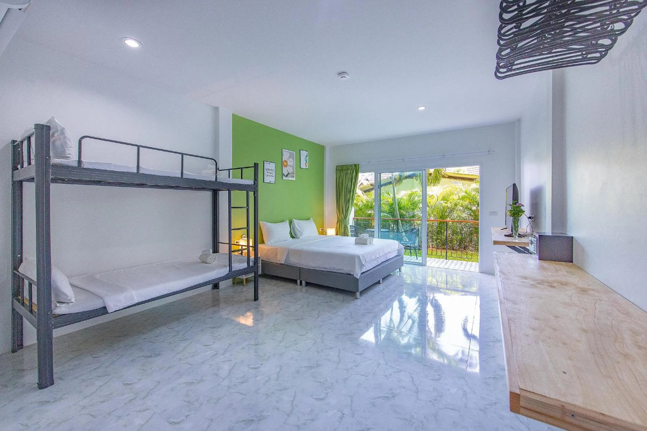 bunk bed, Bed in Karon Hotel at 22