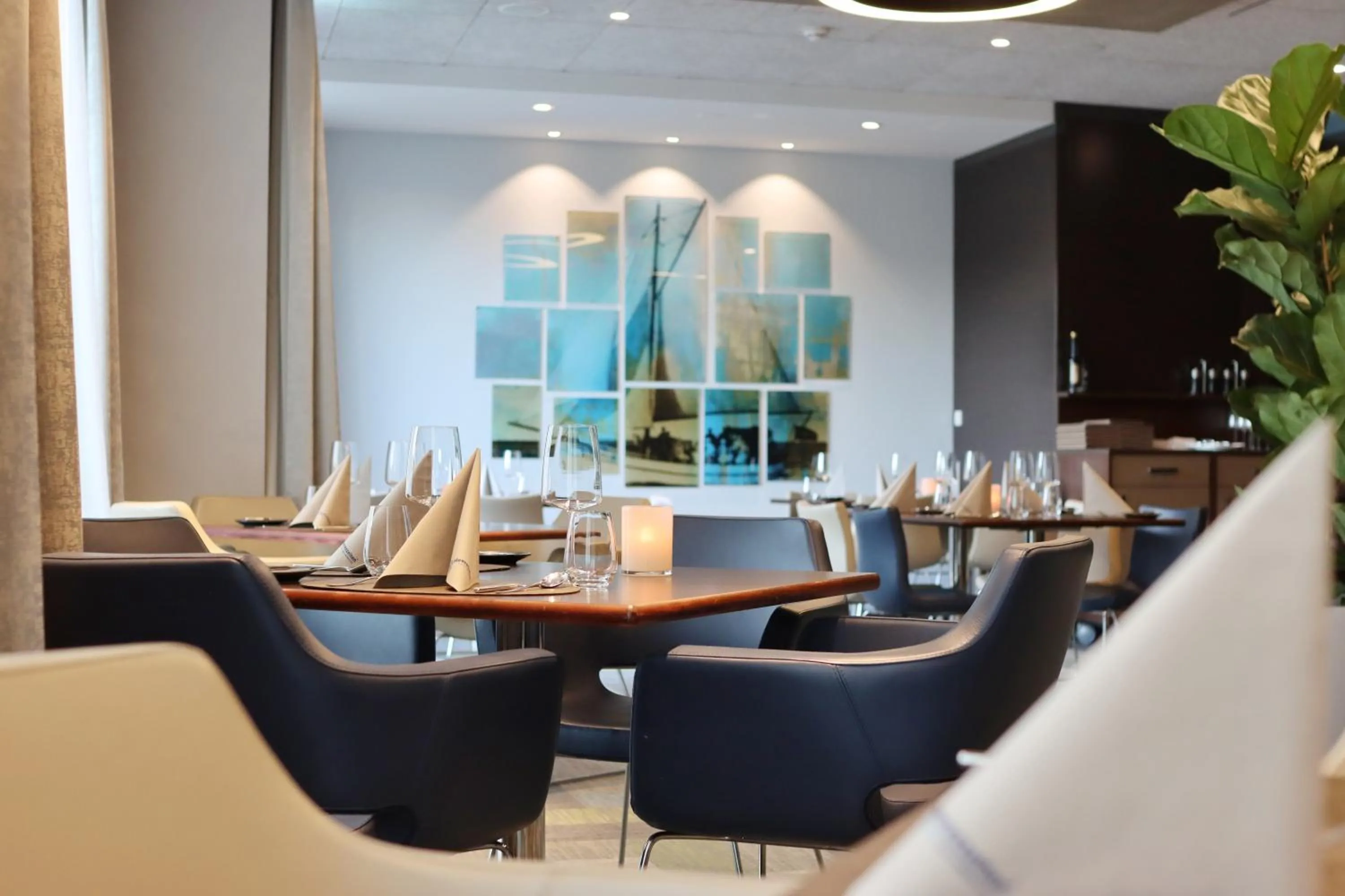 Restaurant/places to eat in Hafenhotel Meereszeiten