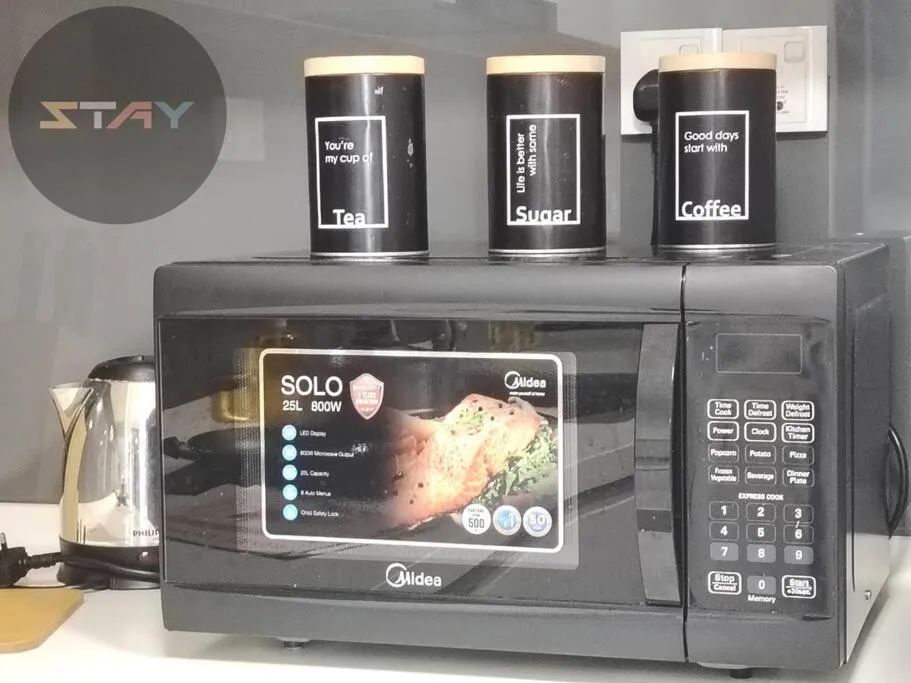 Almas Suites Cozy King Bed Studio Netflix By STAY